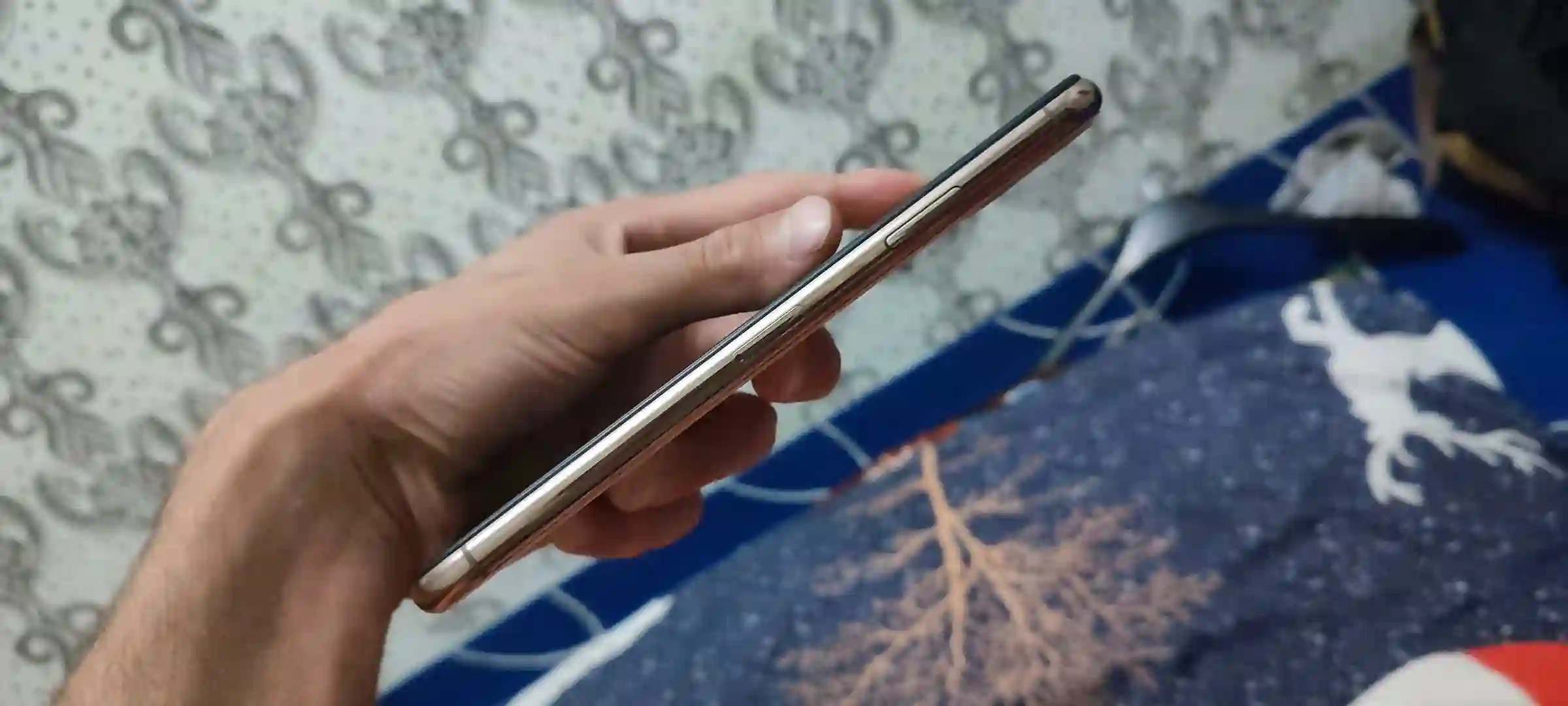 iPhone 11 Pro max 64gd gold colour 