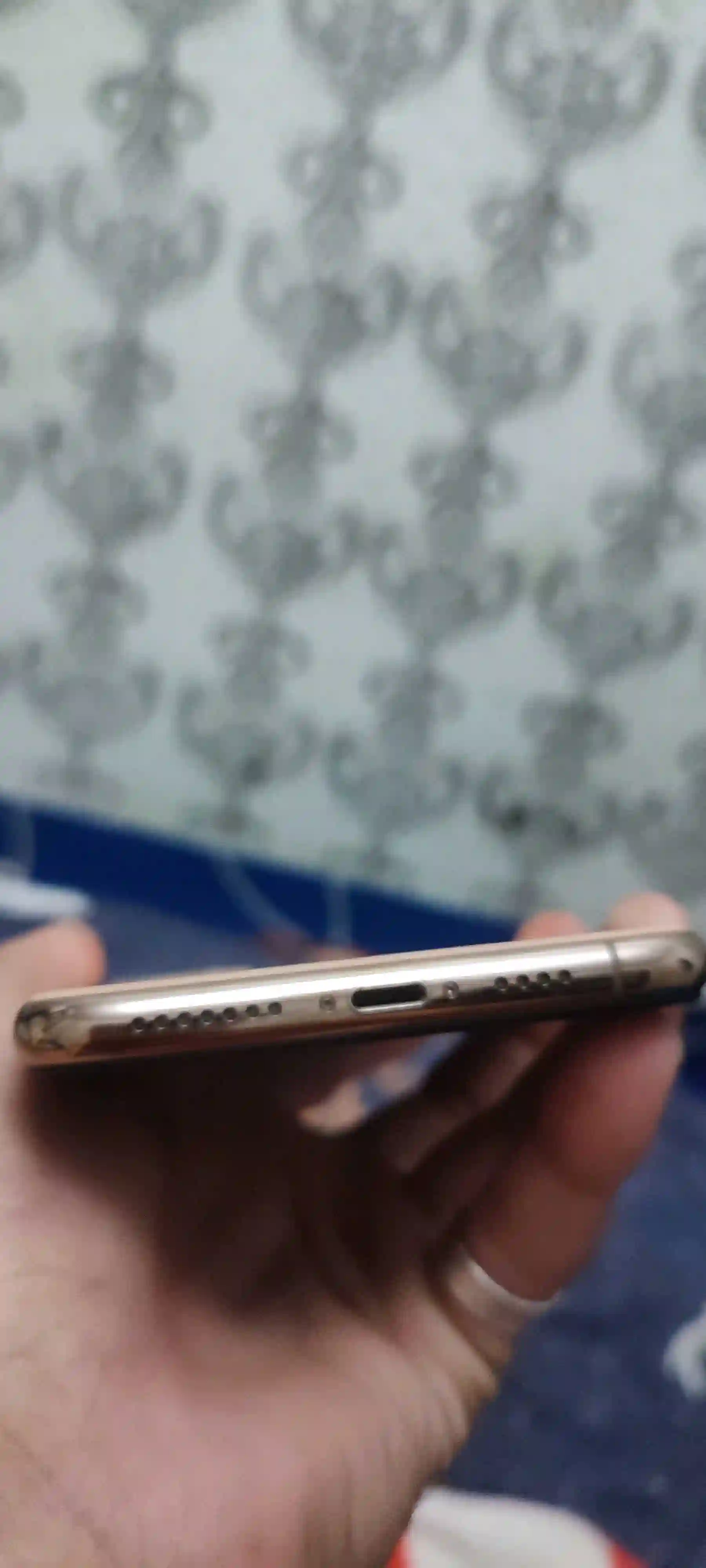 iPhone 11 Pro max 64gd gold colour 
