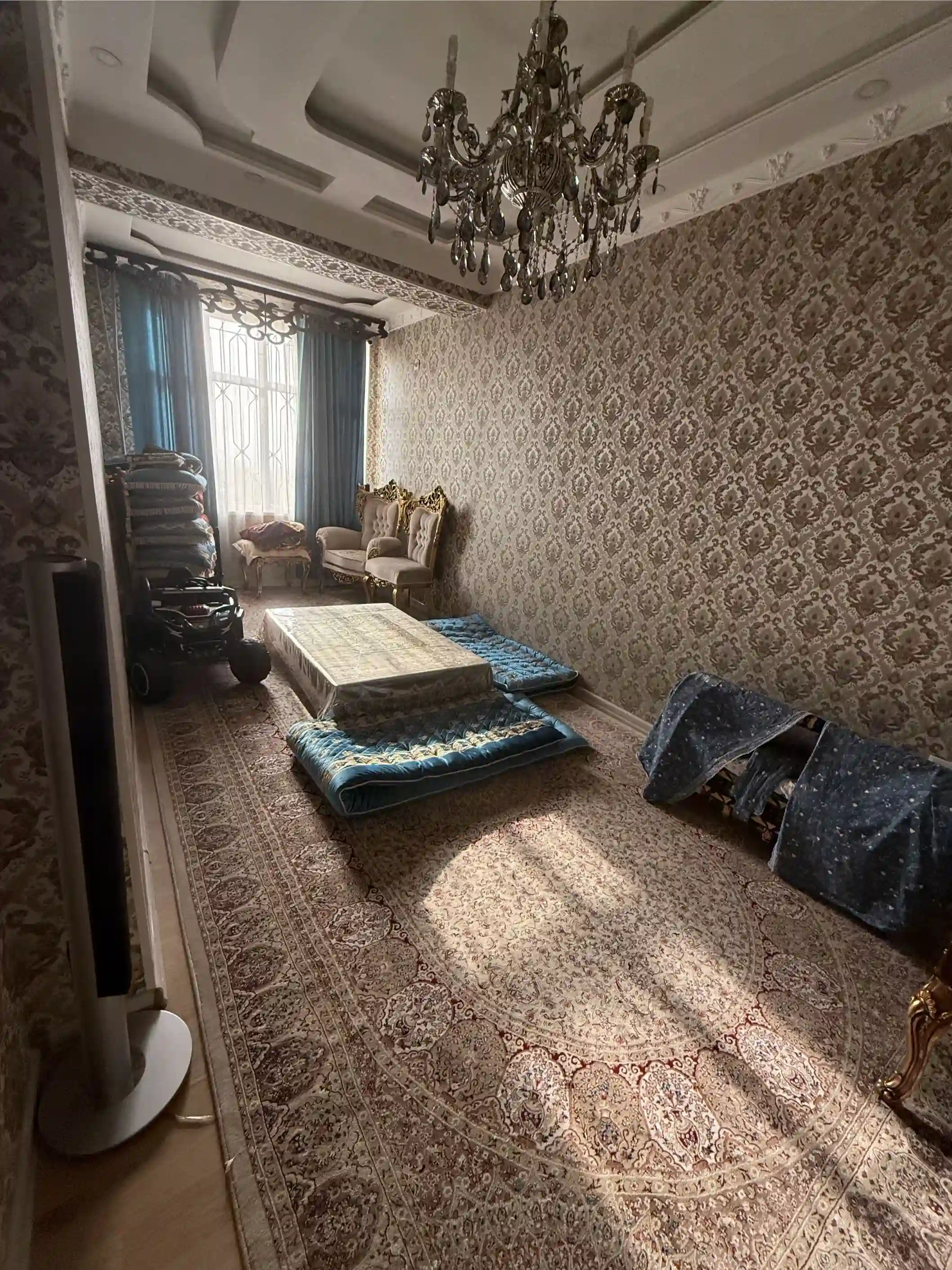 3-к квартира, 11 этаж, 71 м², шохмансур