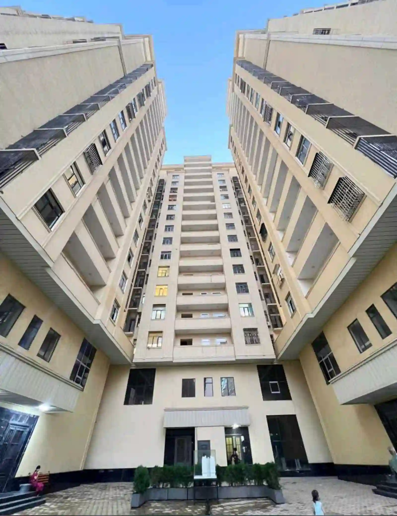 2-к квартира, 3 этаж, 63 м², Фирдавси