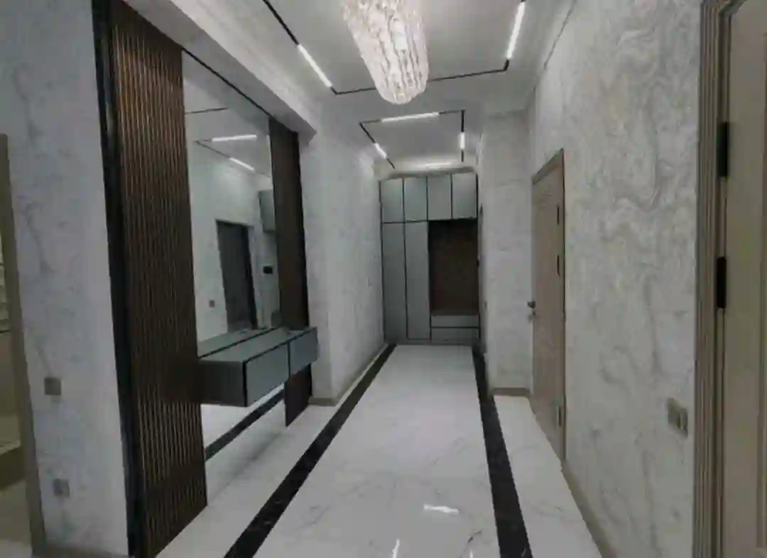 3-к квартира, 12 этаж, 107 м², Фирдавси