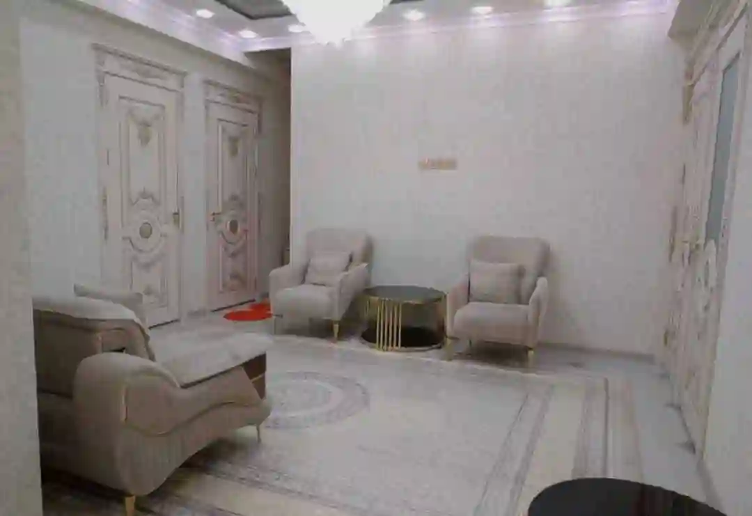 3-к квартира, 8 этаж, 90 м², Исмоил Сомони