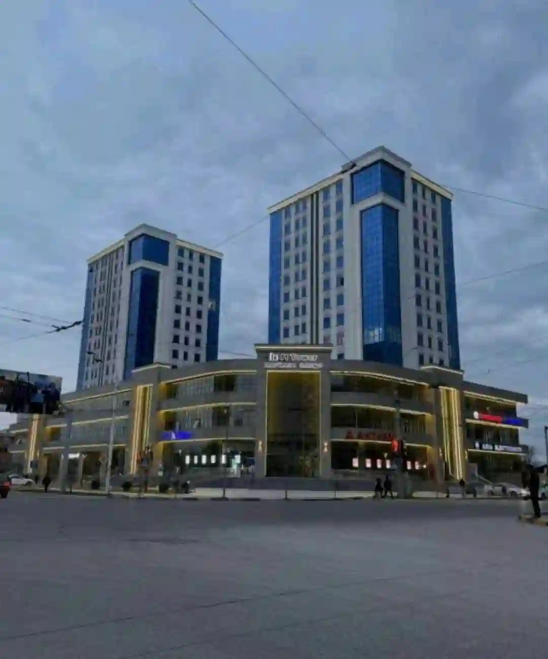 3-к квартира, 10 этаж, 96 м², Фирдавси