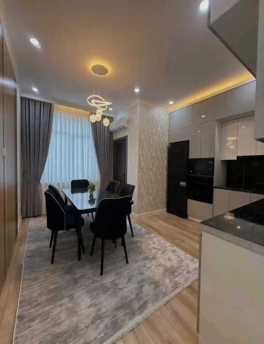 3-к квартира, 10 этаж, 96 м², Фирдавси
