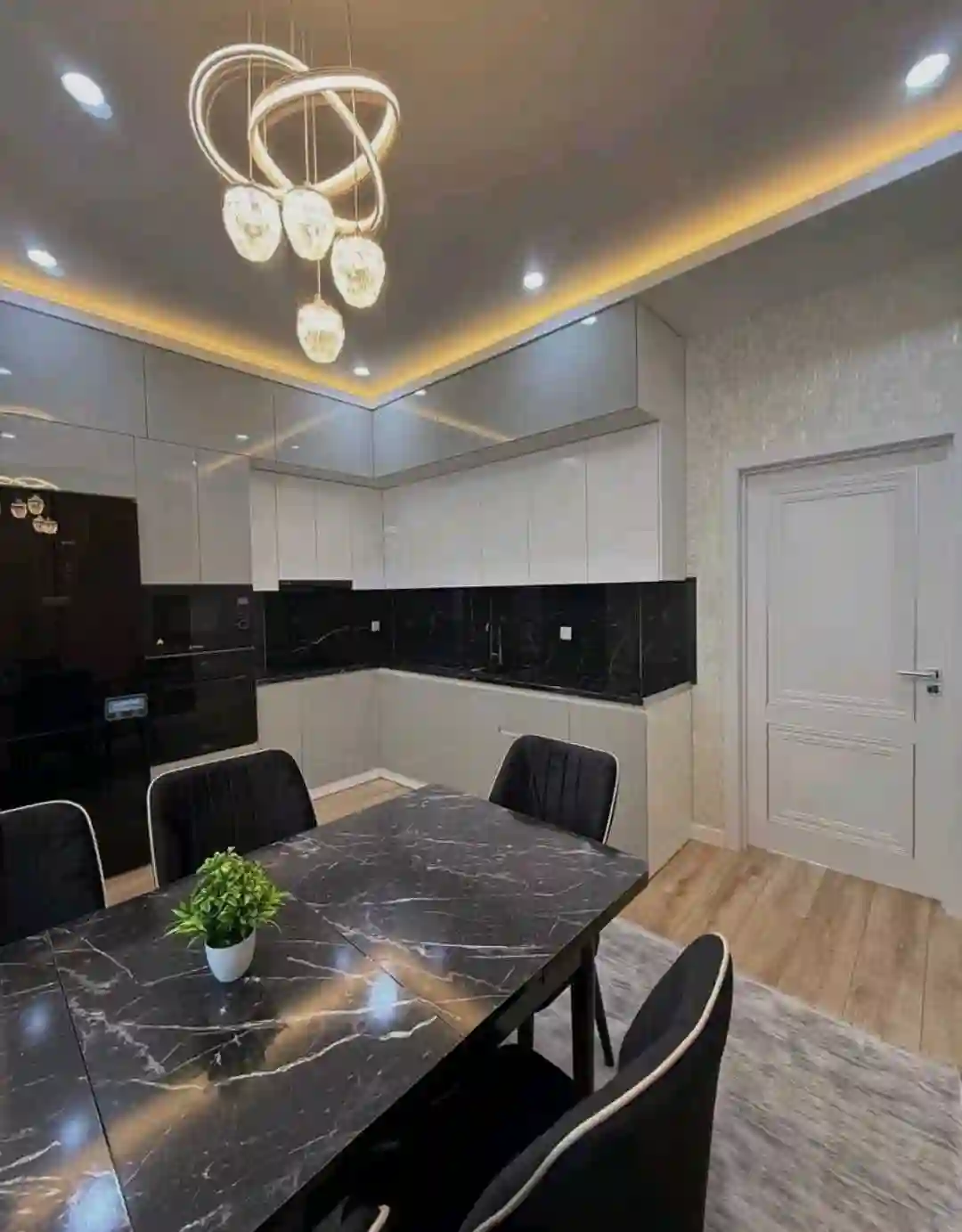 3-к квартира, 10 этаж, 96 м², Фирдавси