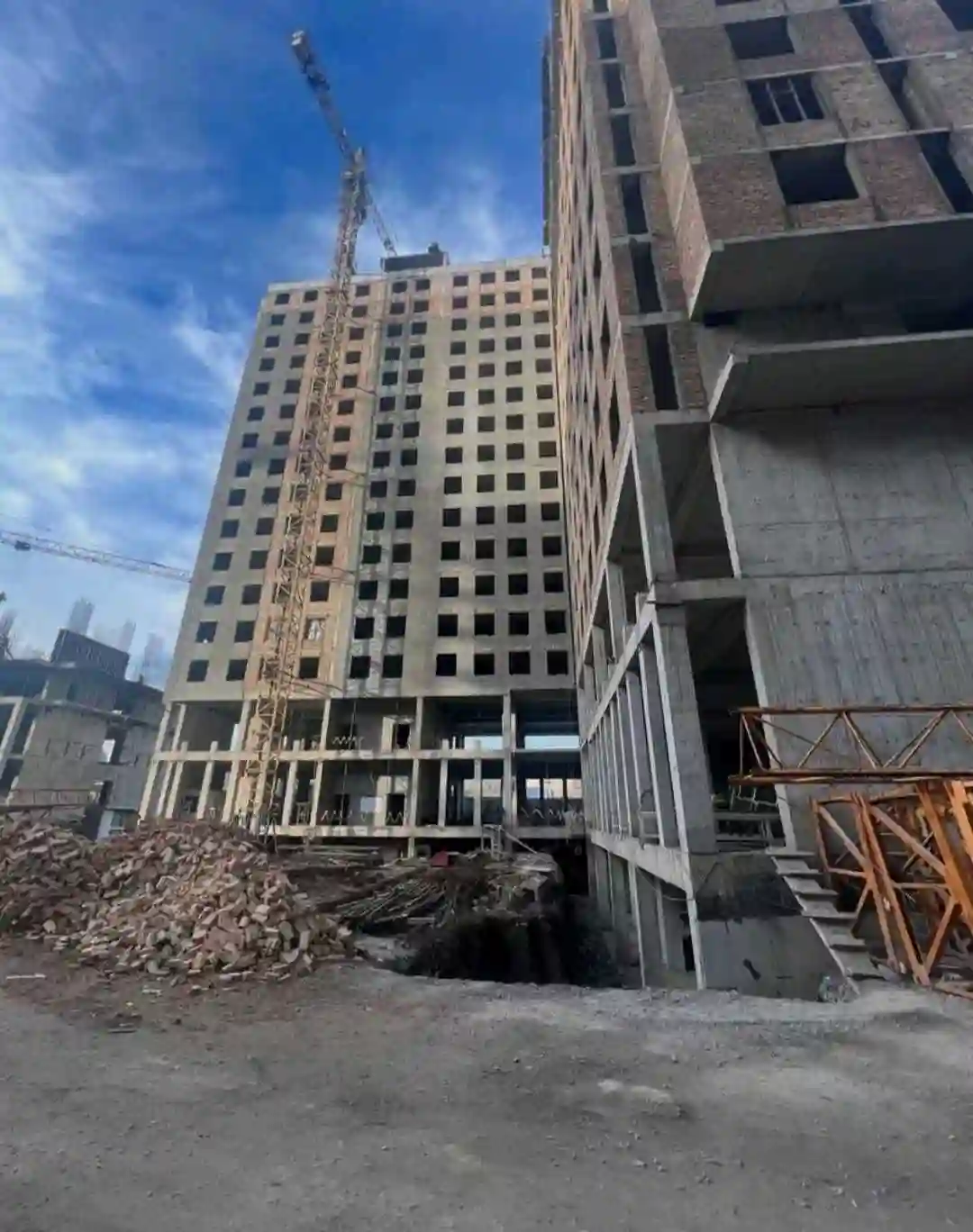 3-к квартира, 9 этаж, 118 м², Шохмансур