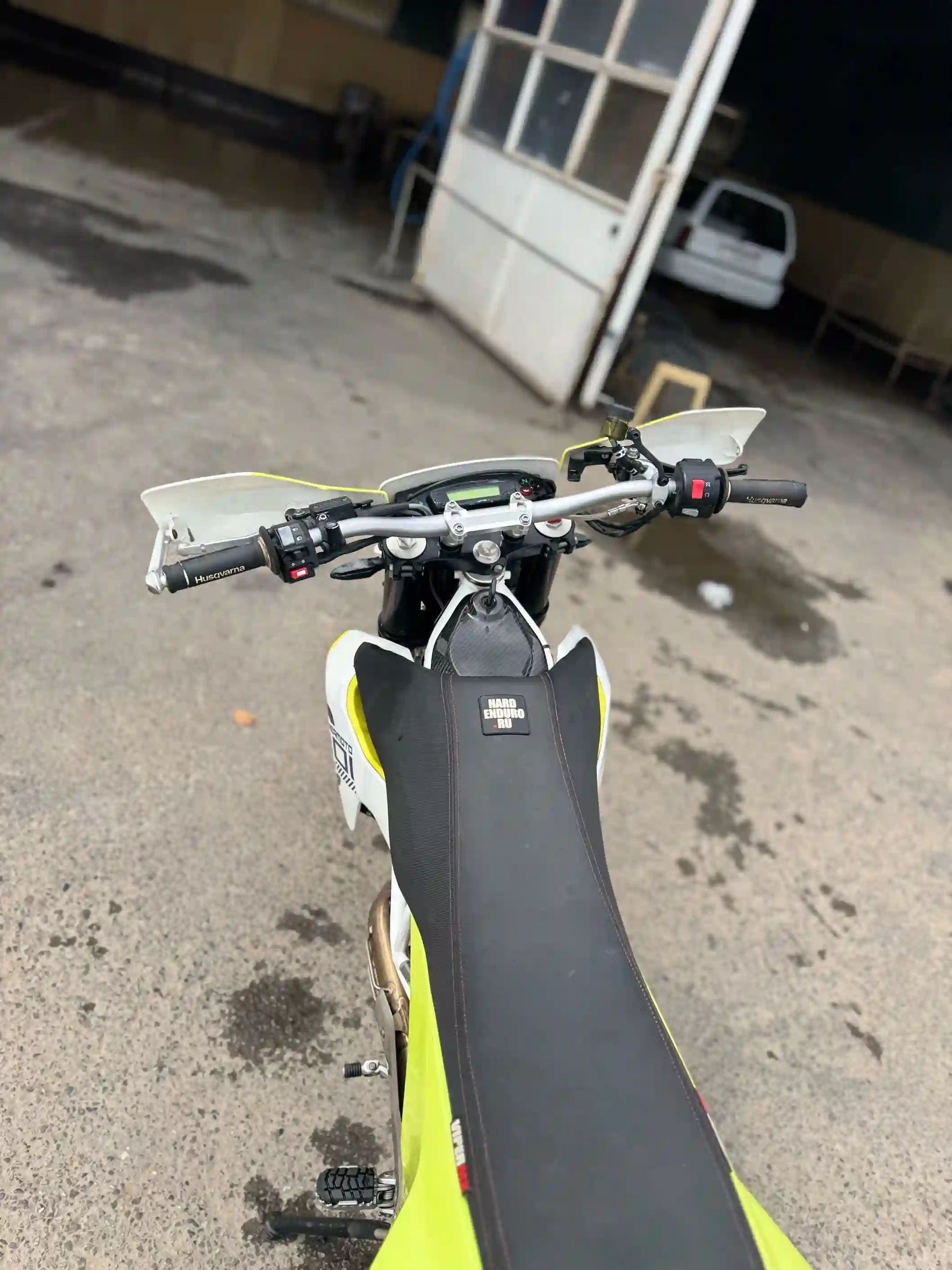 Huskvarna 701 supermoto 