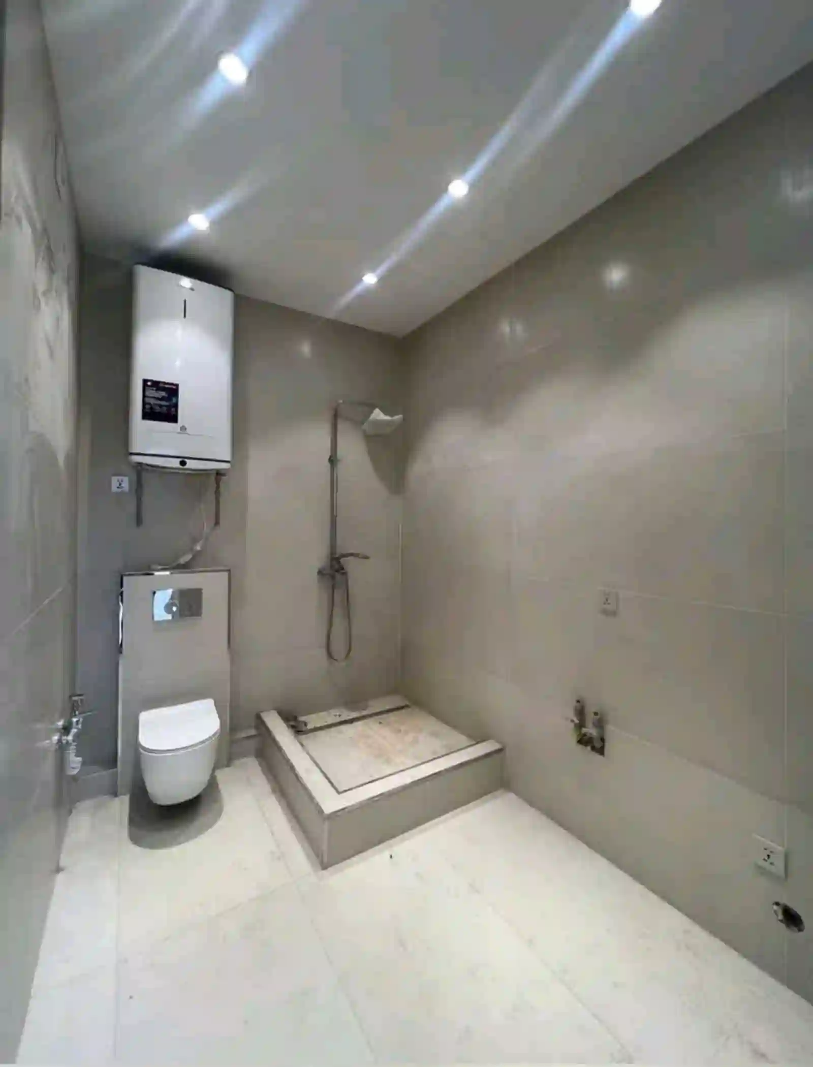 3-к квартира, 16 этаж, 90 м², Шохмансур