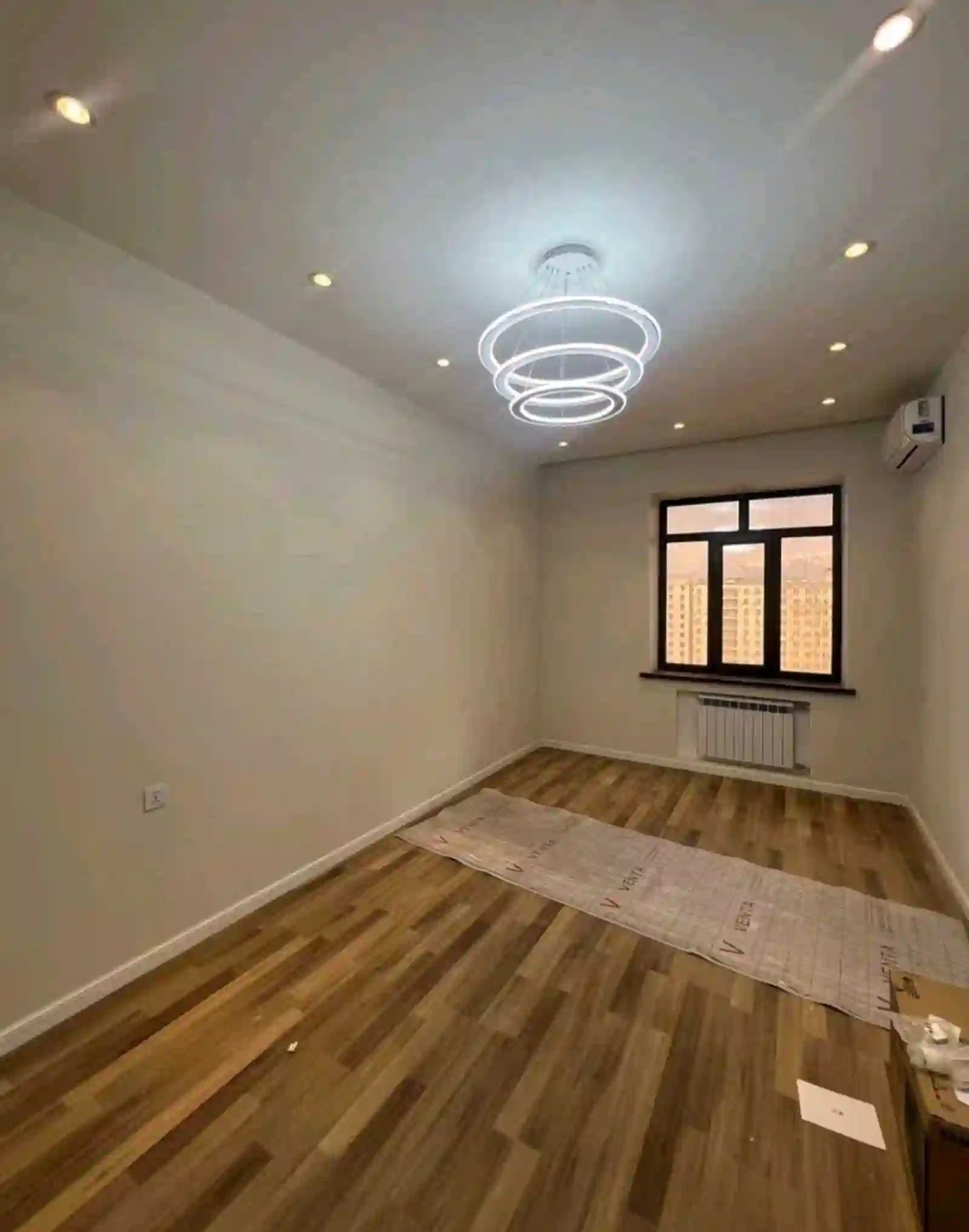 3-к квартира, 16 этаж, 90 м², Шохмансур