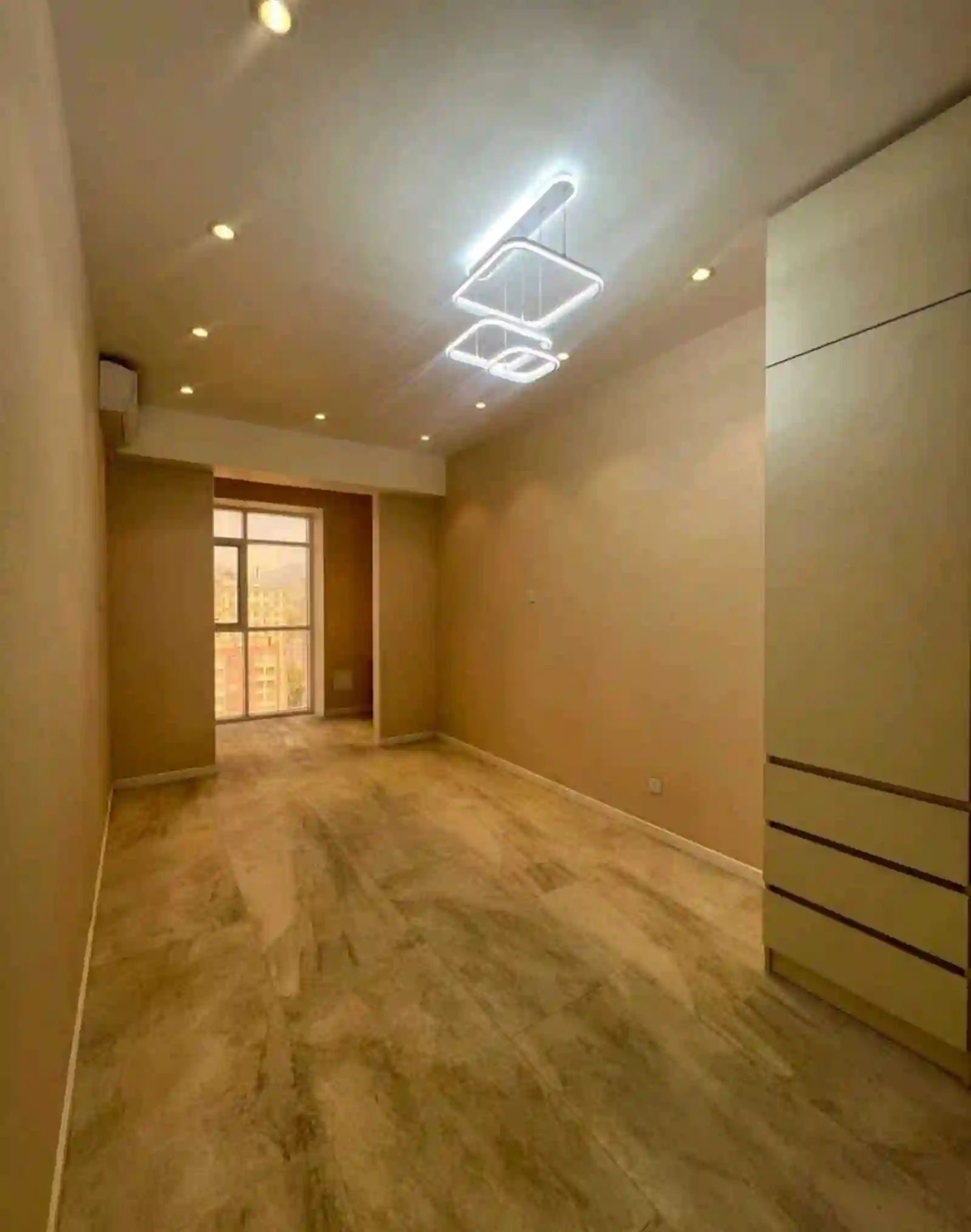 3-к квартира, 16 этаж, 90 м², Шохмансур