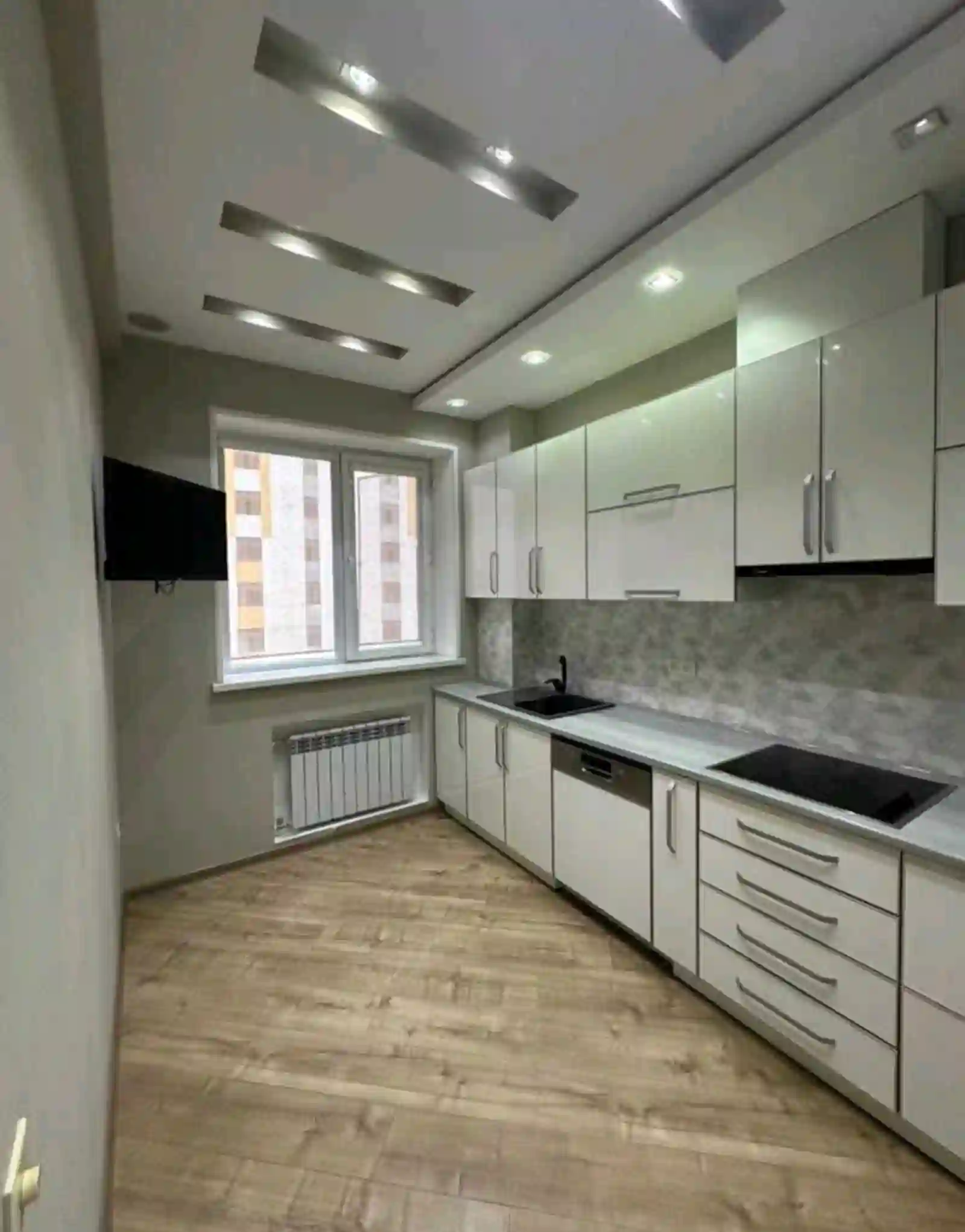 3-к квартира, 13 этаж, 103 м², Исмоил Сомони