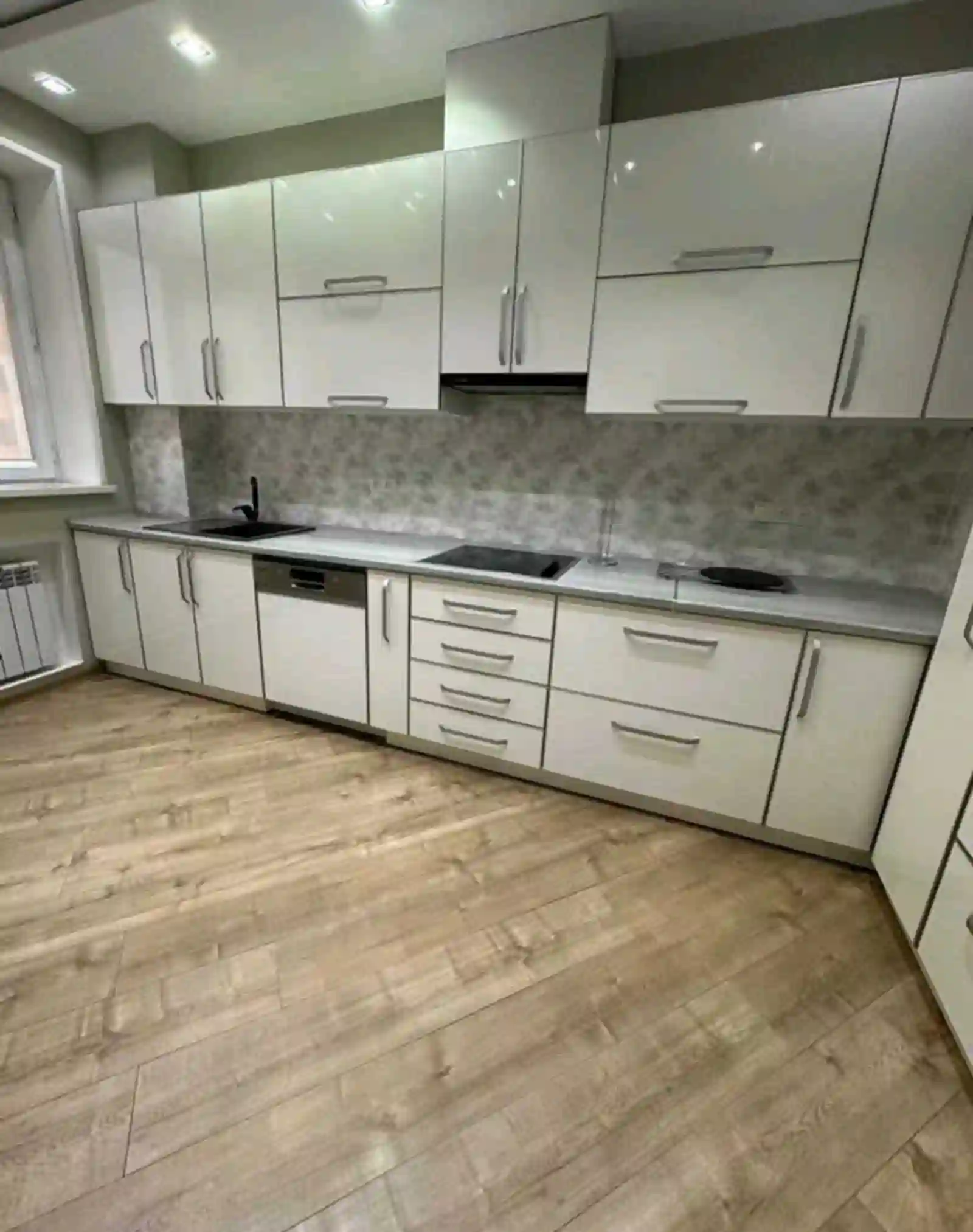 3-к квартира, 13 этаж, 103 м², Исмоил Сомони