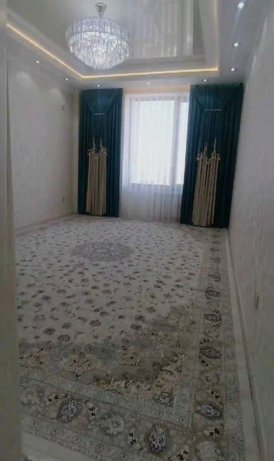 3-к квартира, 11 этаж, 74 м², Шохмансур
