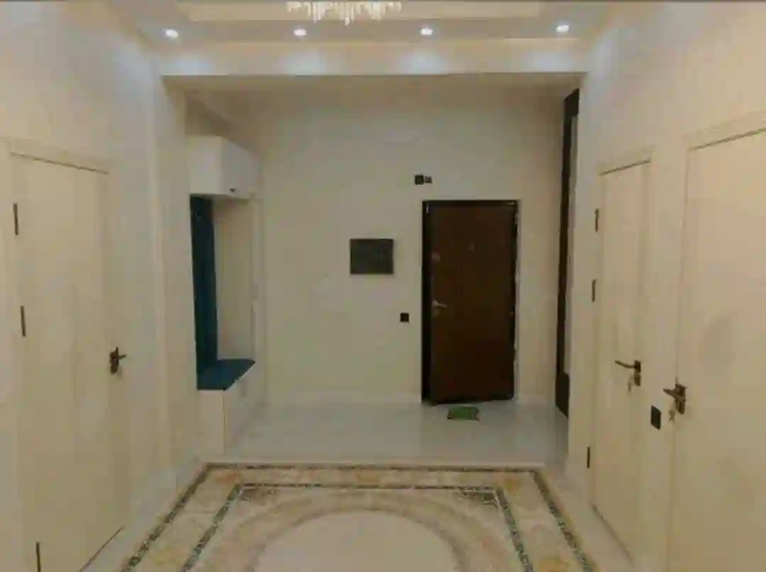 3-к квартира, 9 этаж, 120 м², Фирдавси