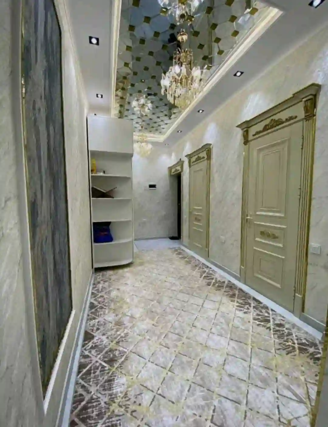 3-к квартира, 10 этаж, 77 м², Исмоил Сомони
