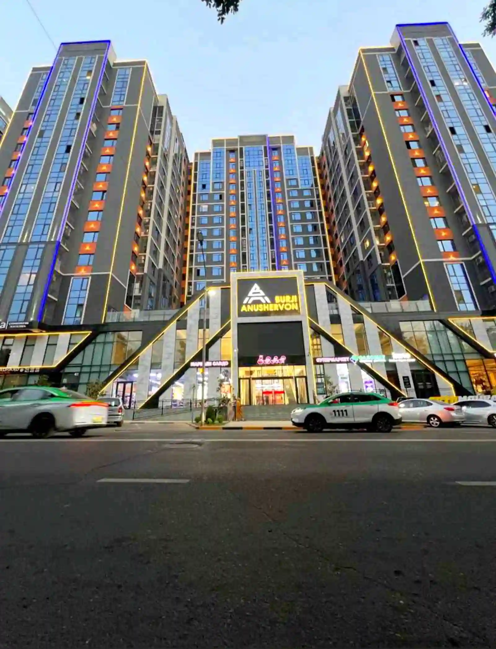 2-к квартира, 15 этаж, 121 м², Исмоил Сомони