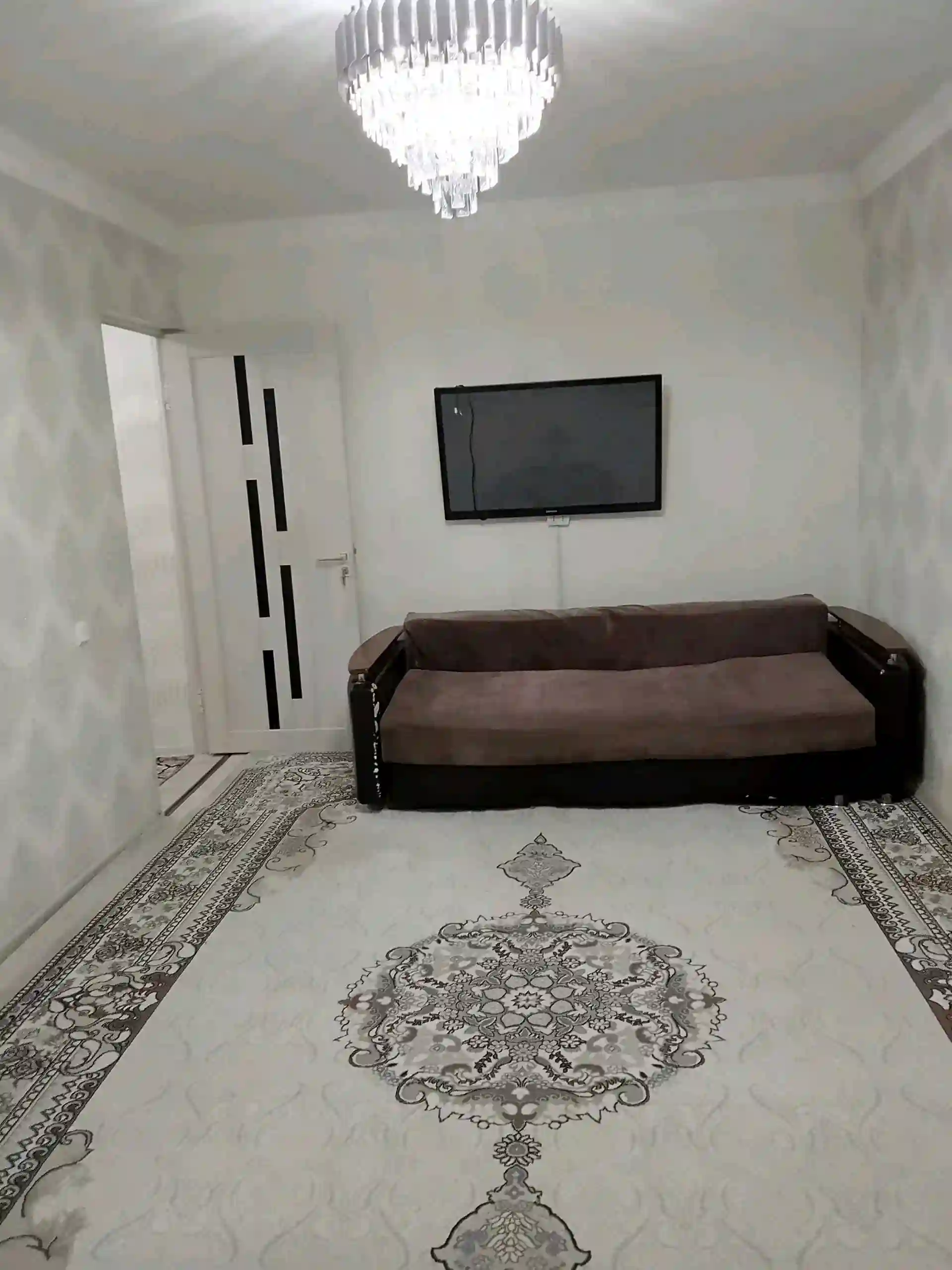 2-к квартира, 1 этаж, 60 м², сино