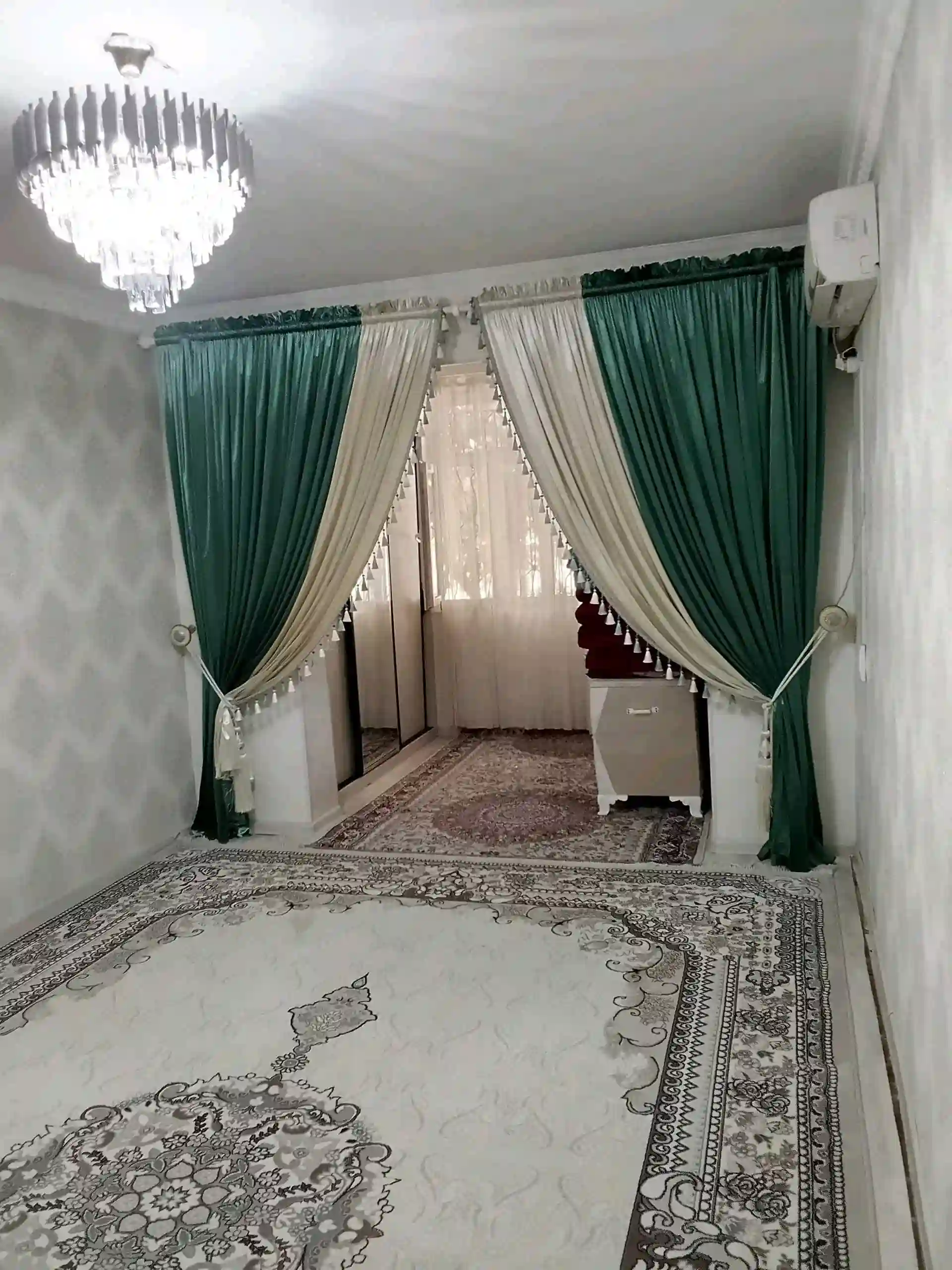 2-к квартира, 1 этаж, 60 м², сино