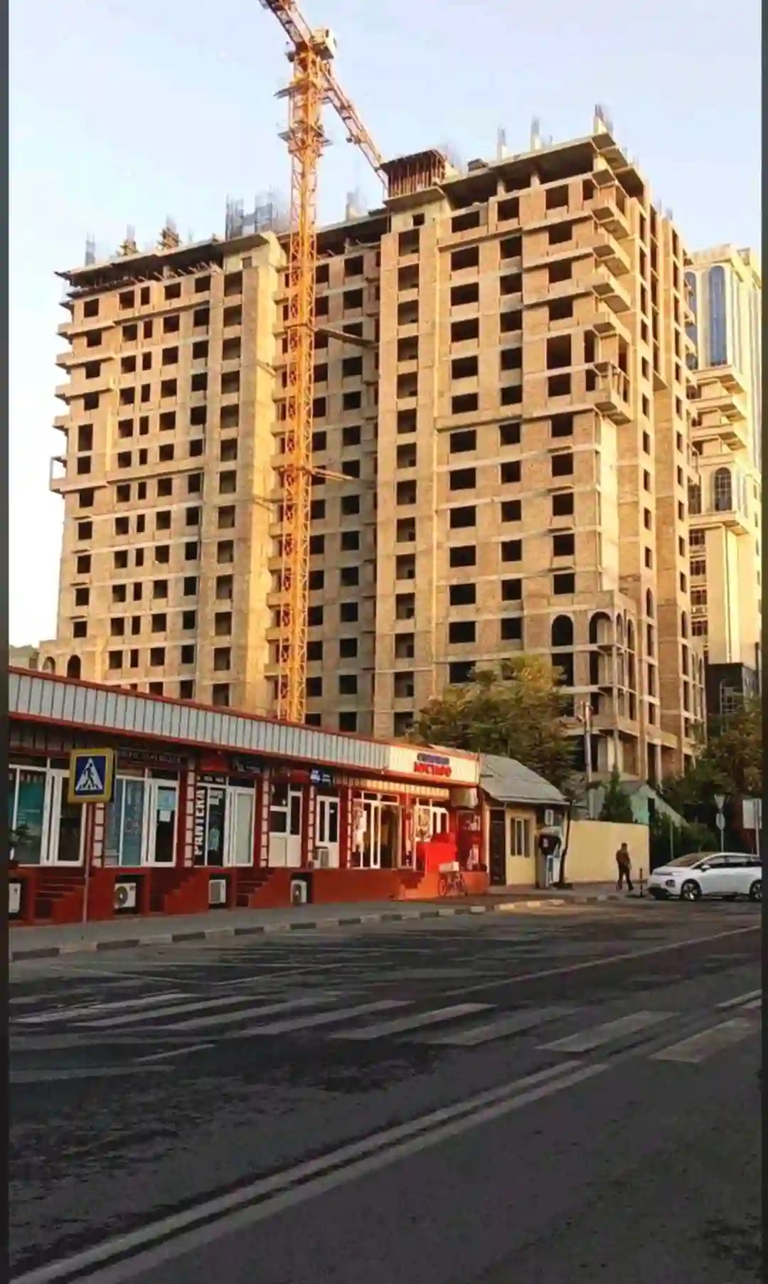 3-к квартира, 18 этаж, 67 м², Шохмансур