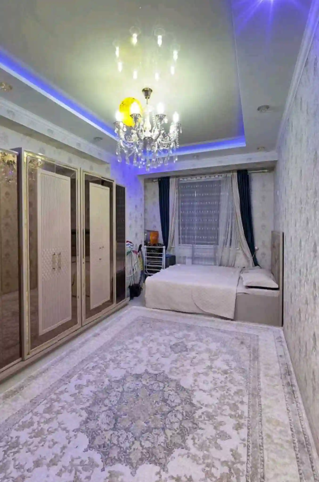 2-к квартира, 3 этаж, 70 м², Фирдавси