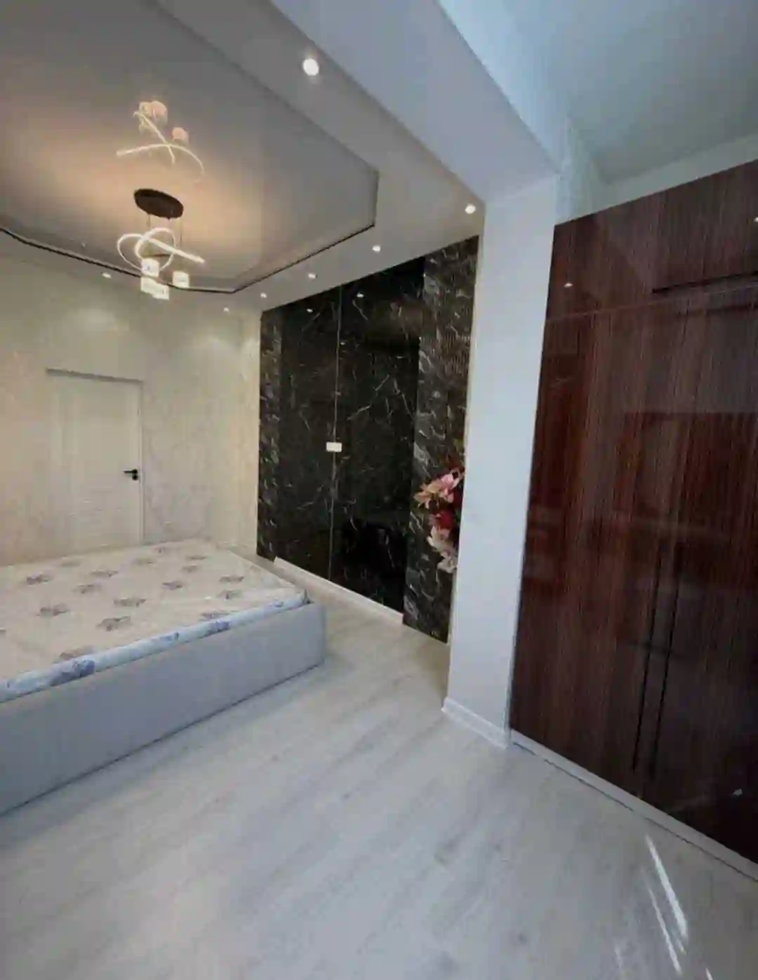 3-к квартира, 15 этаж, 94 м², Шохмансур