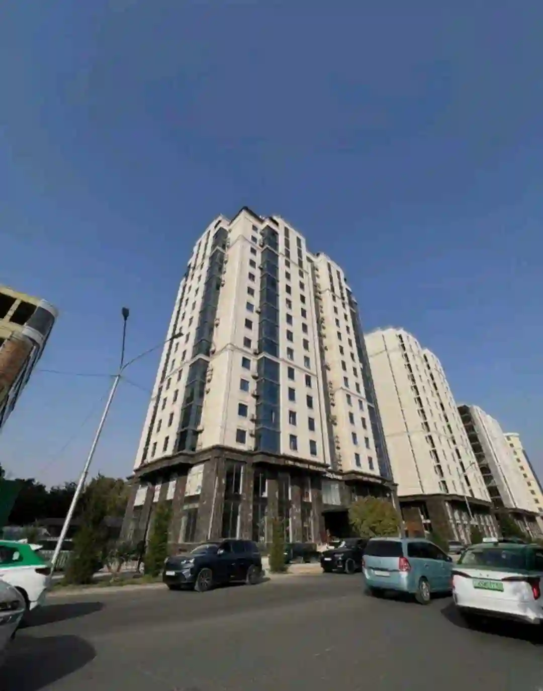 3-к квартира, 14 этаж, 98 м², Шохмансур