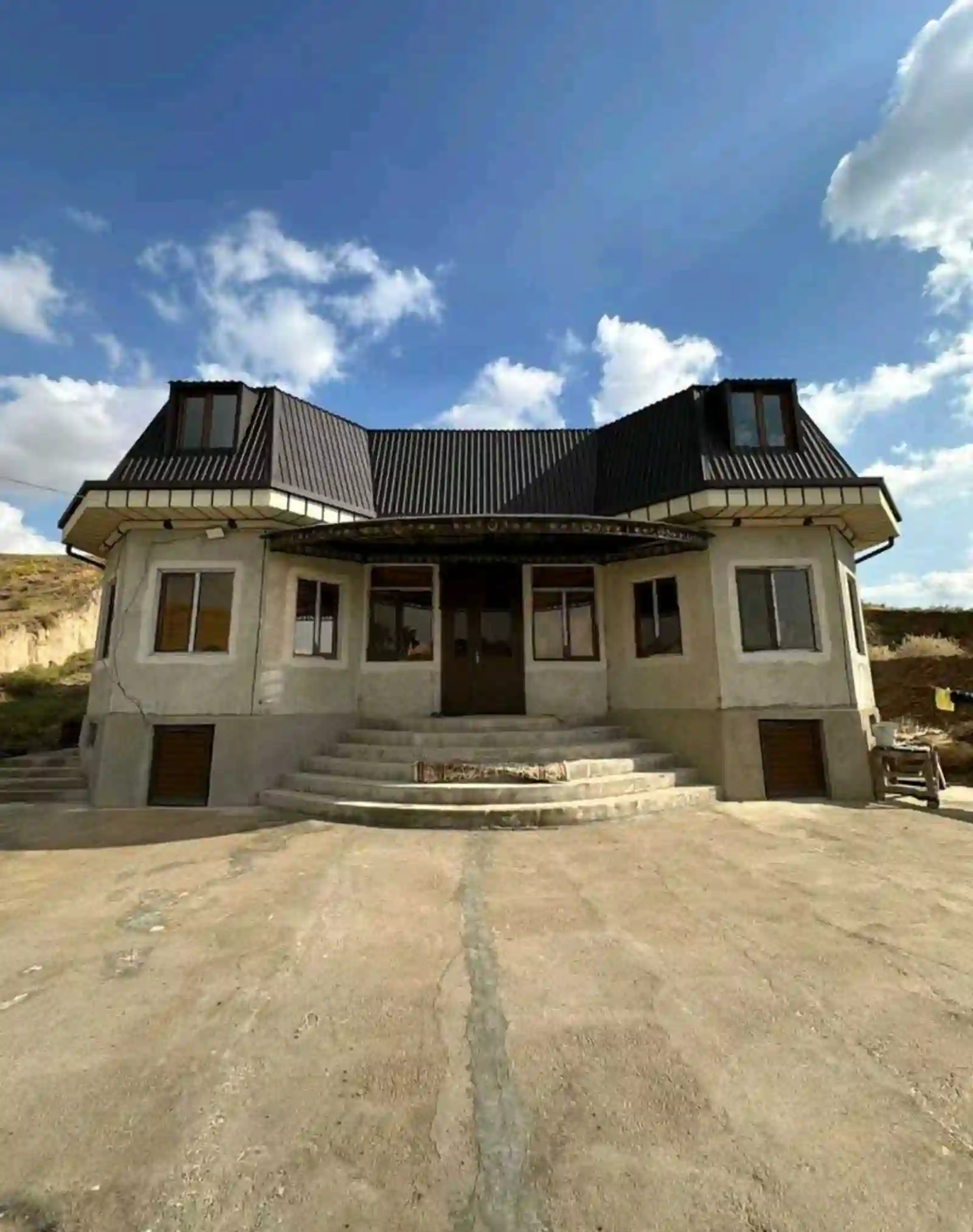 1 этажный, 5-комн. дом, 220 м², 6 соток, Шохмансур