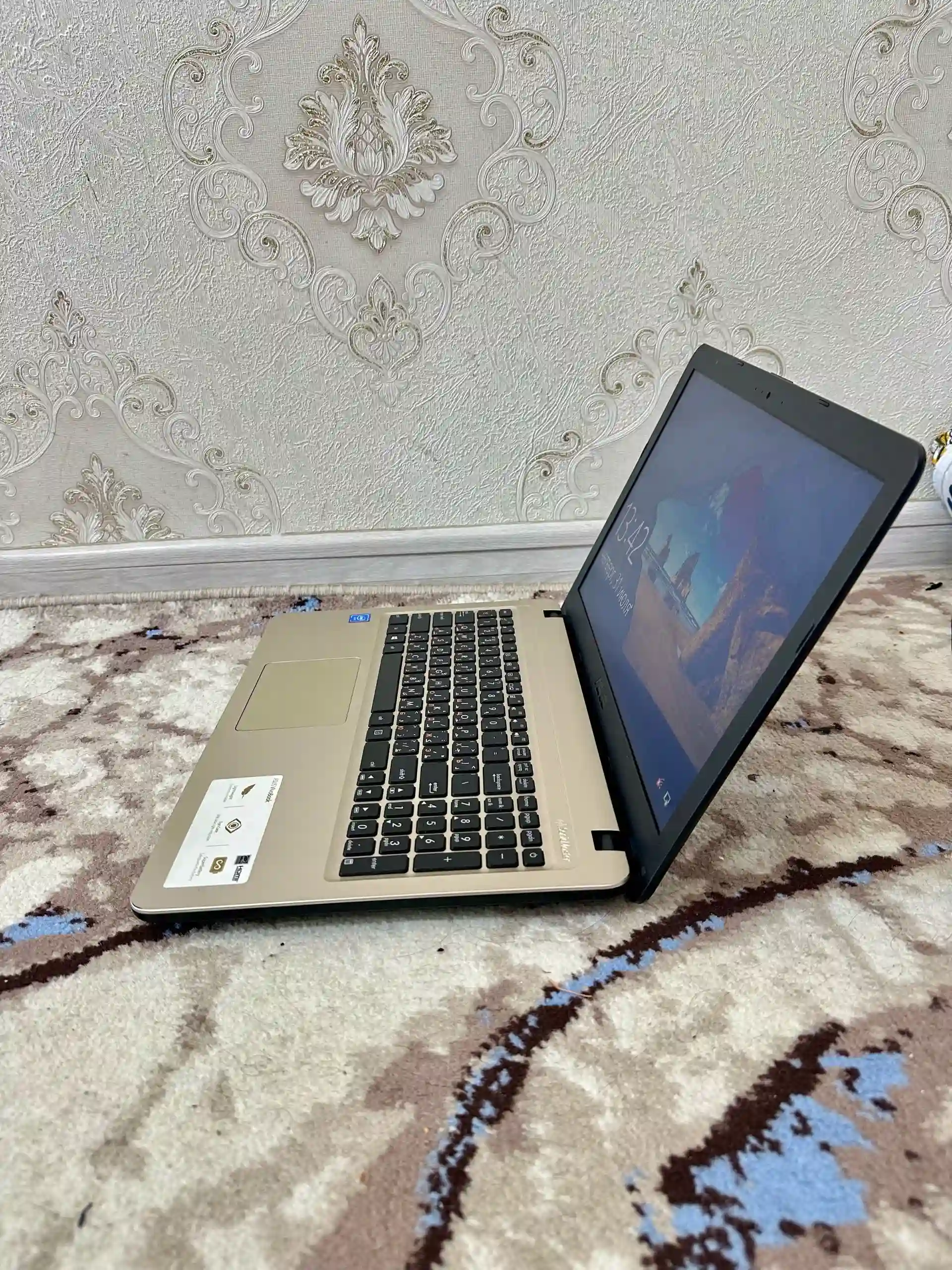 Asus