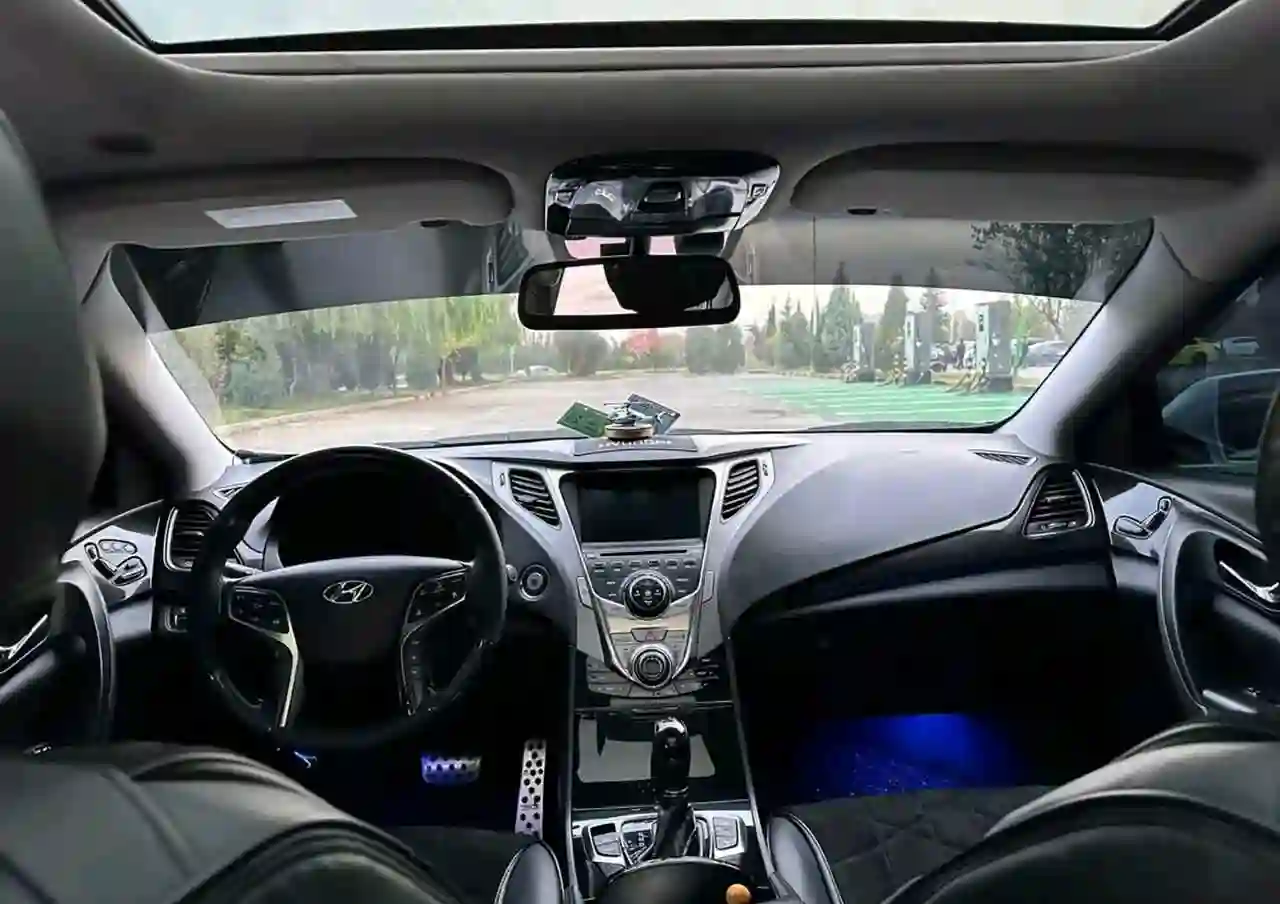 Hyundai Grandeur 2012