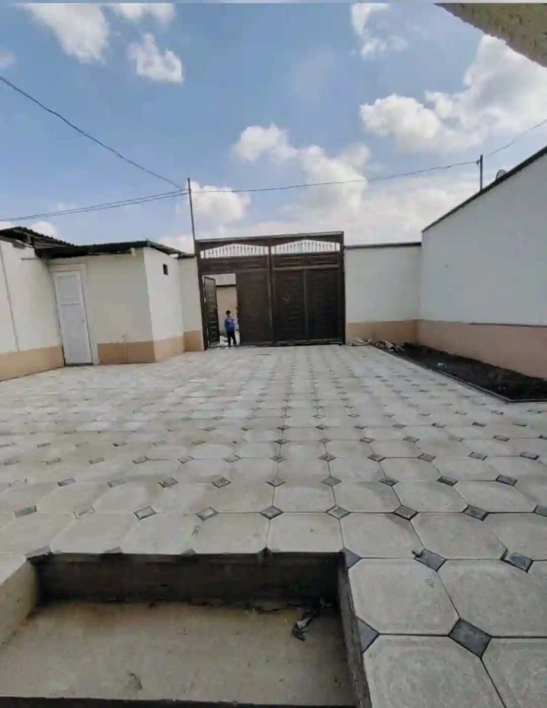 2 этажный, 5-комн. дом, 200 м², 2 соток, Фирдавси