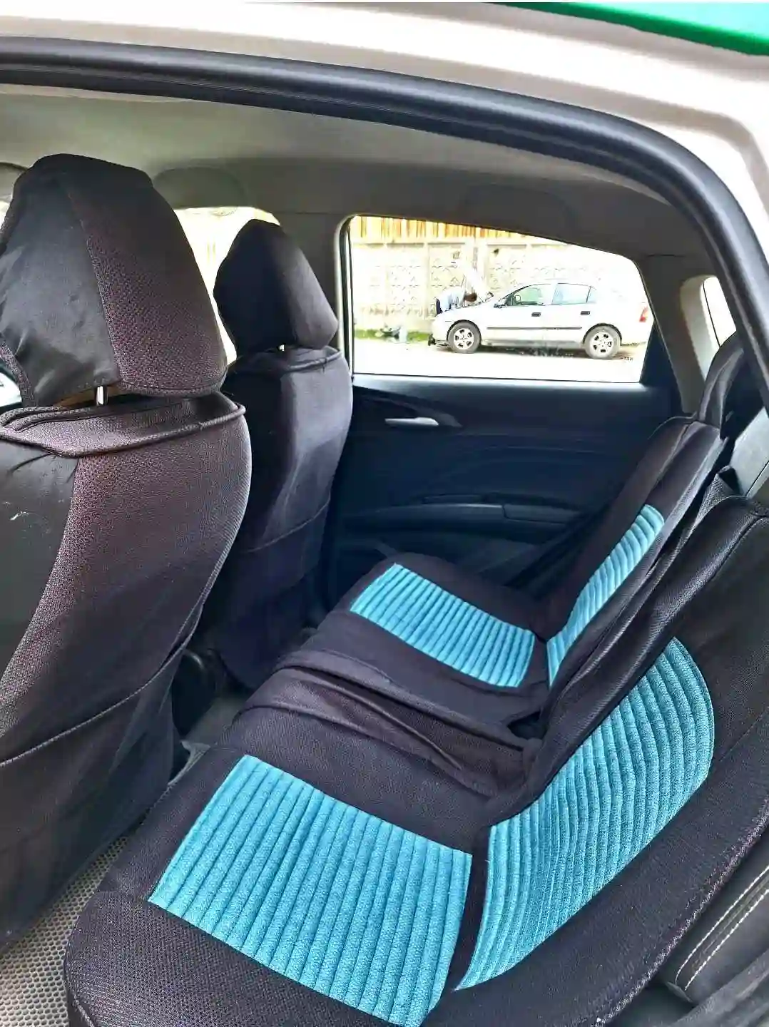 Neta V 2024