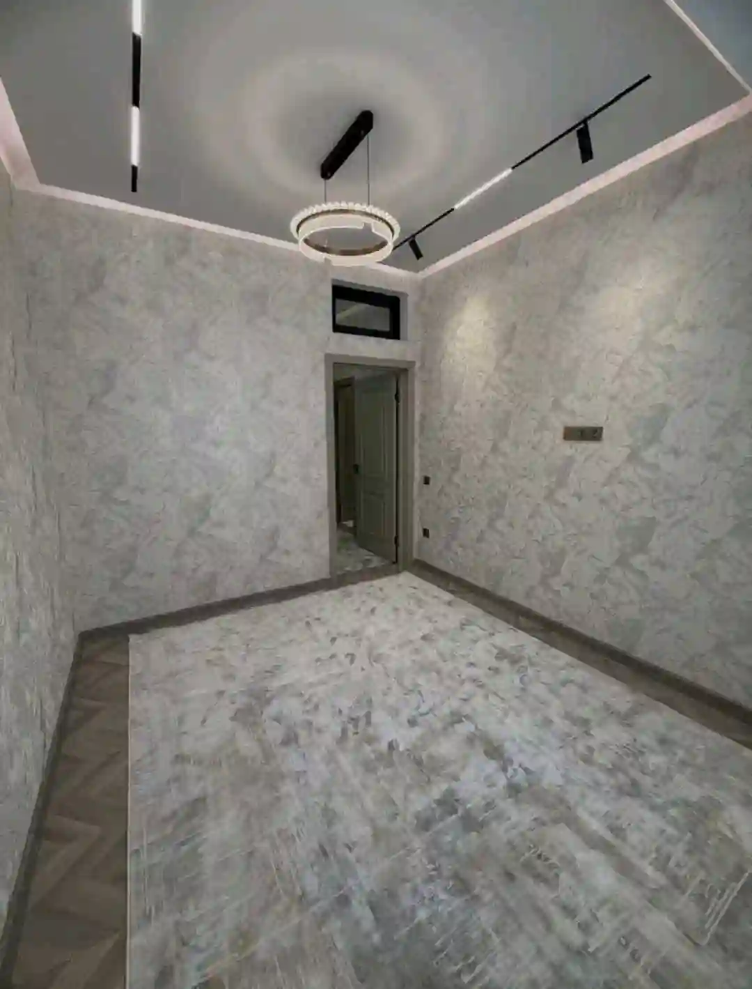 3-к квартира, 4 этаж, 69 м², Шохмансур