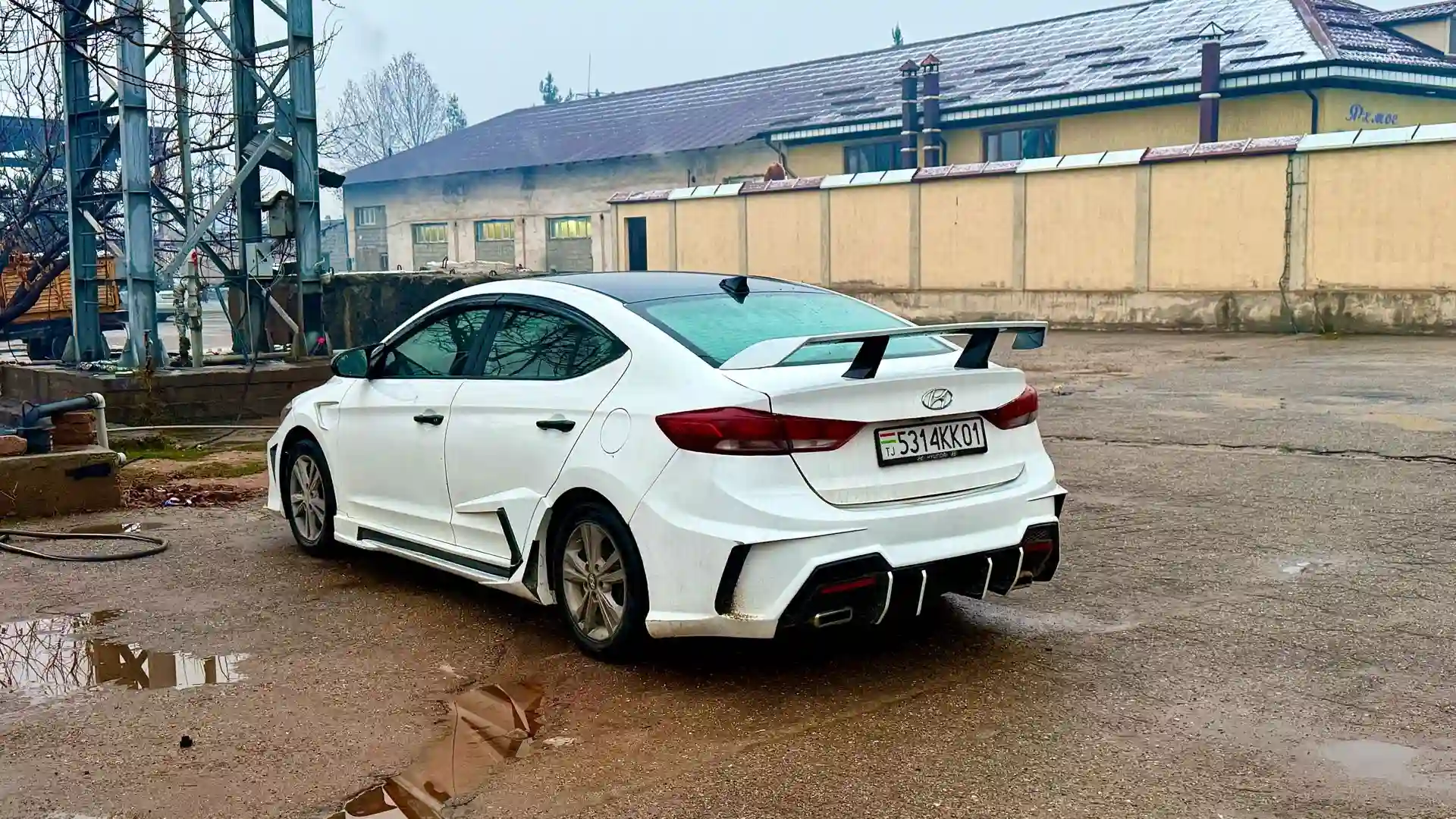 Hyundai Elantra 2017 — миниатюра 2