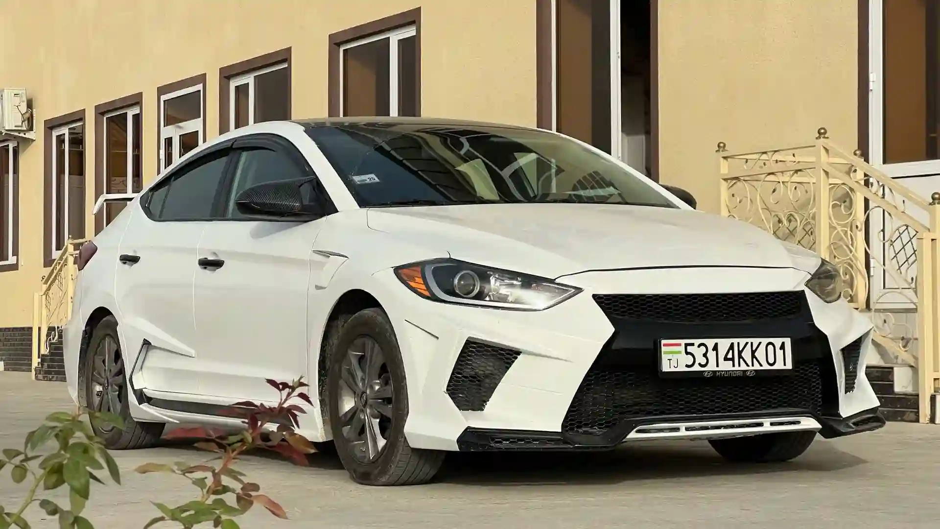 Hyundai Elantra 2017 — миниатюра 4