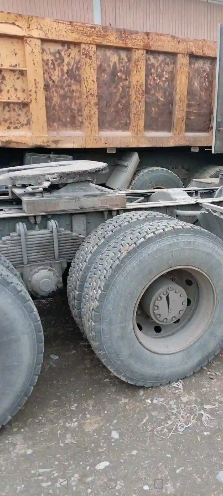 Shacman тягач 