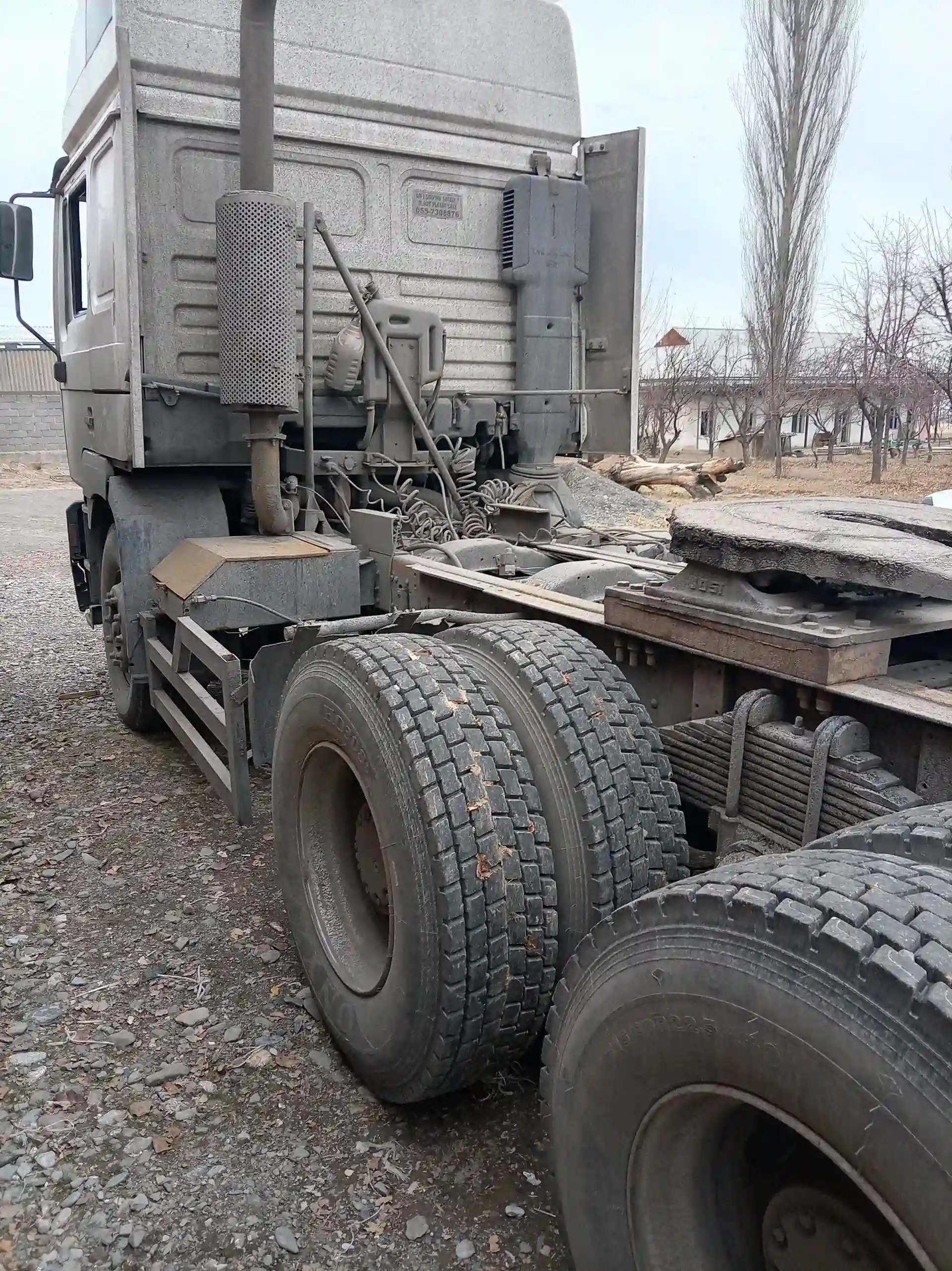 Shacman тягач 