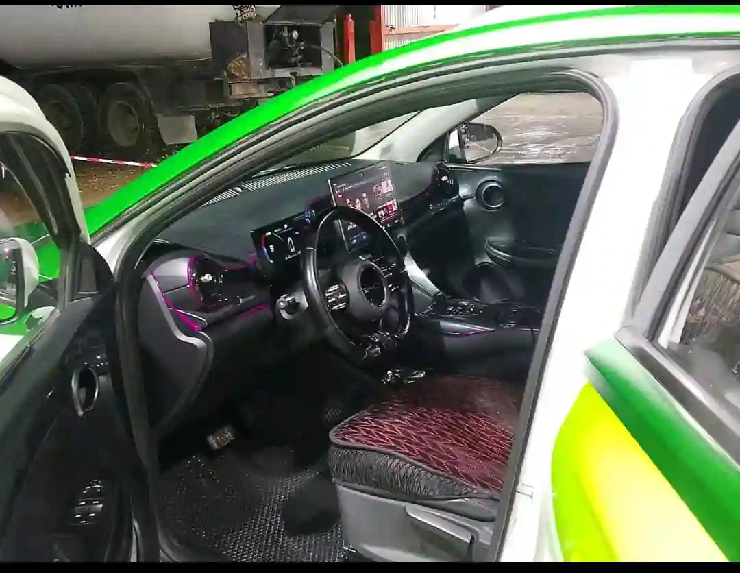 BYD E2 2023 — миниатюра 10