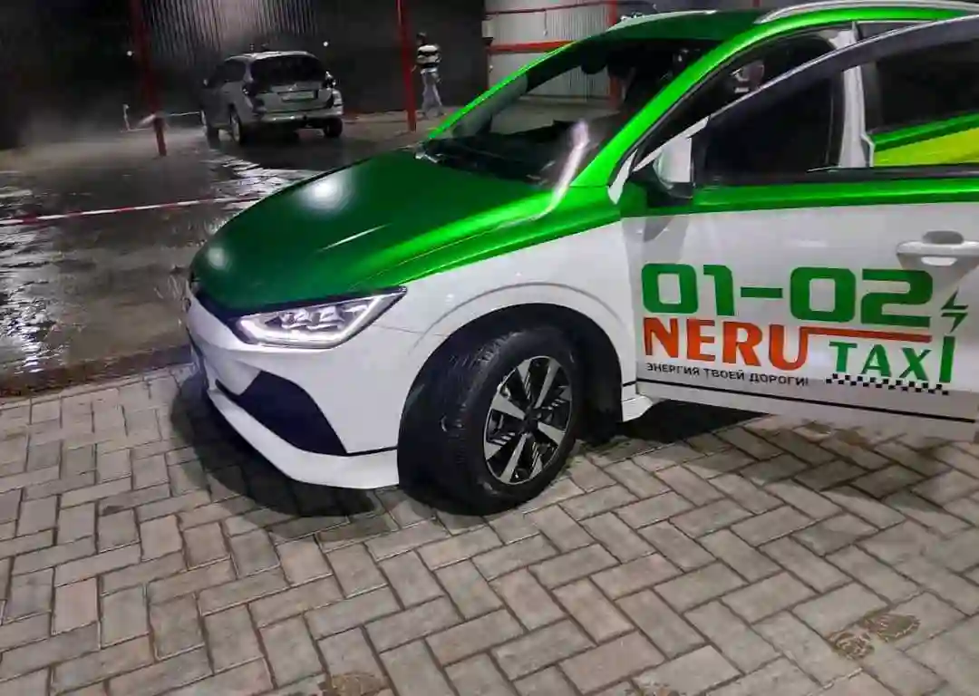 BYD E2 2023 — миниатюра 11