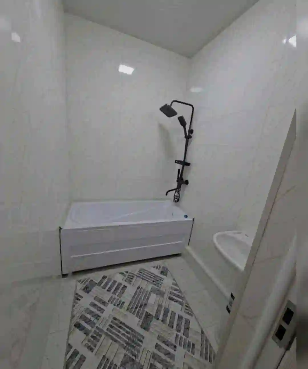 2-к квартира, 13 этаж, 61 м², Фирдавси