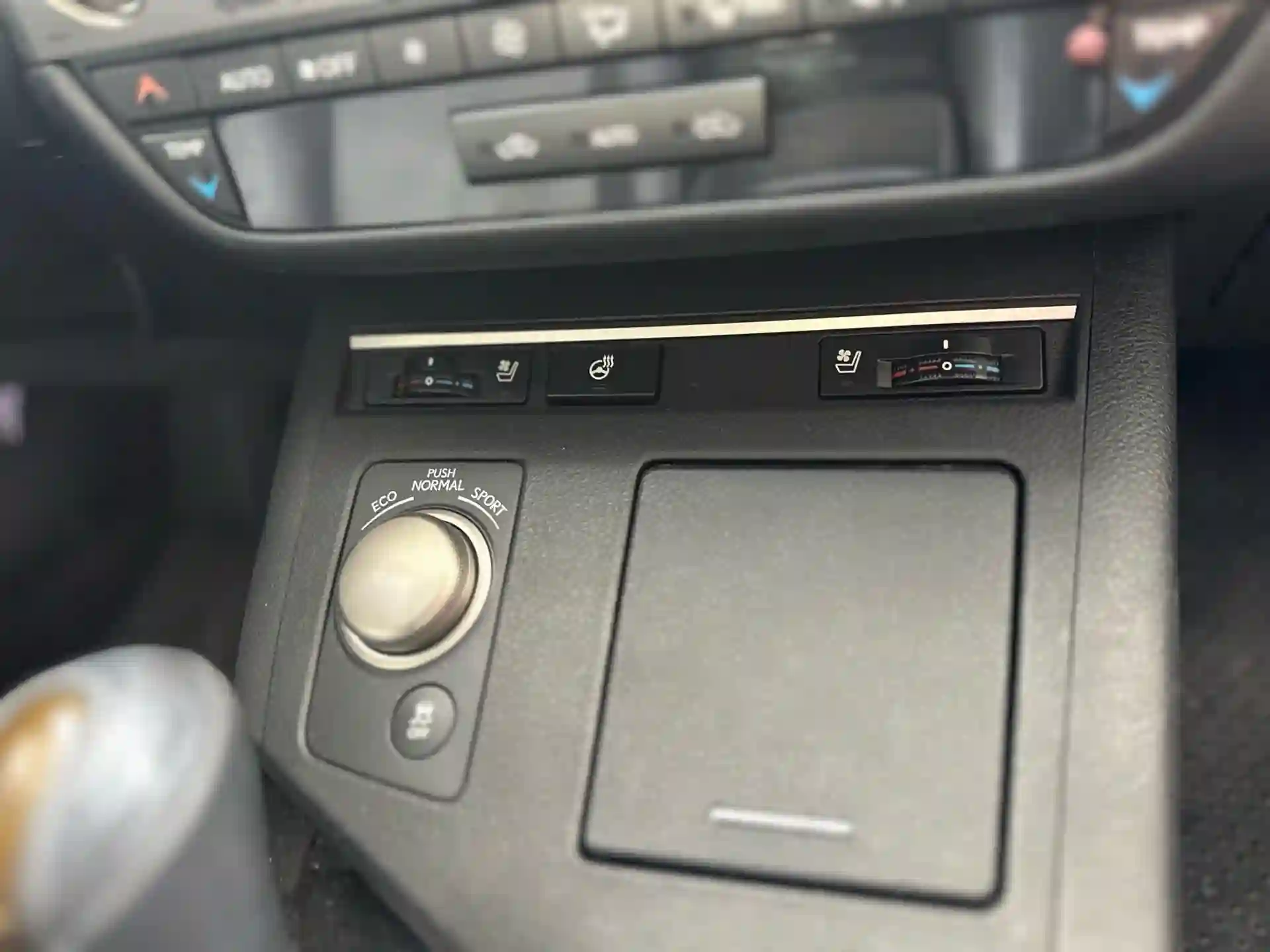 Lexus Es series 2015