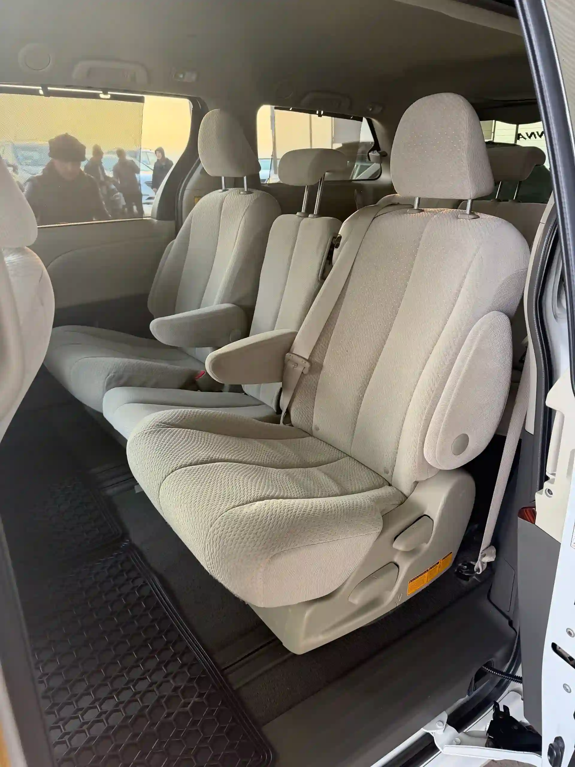 Toyota Sienna 2011