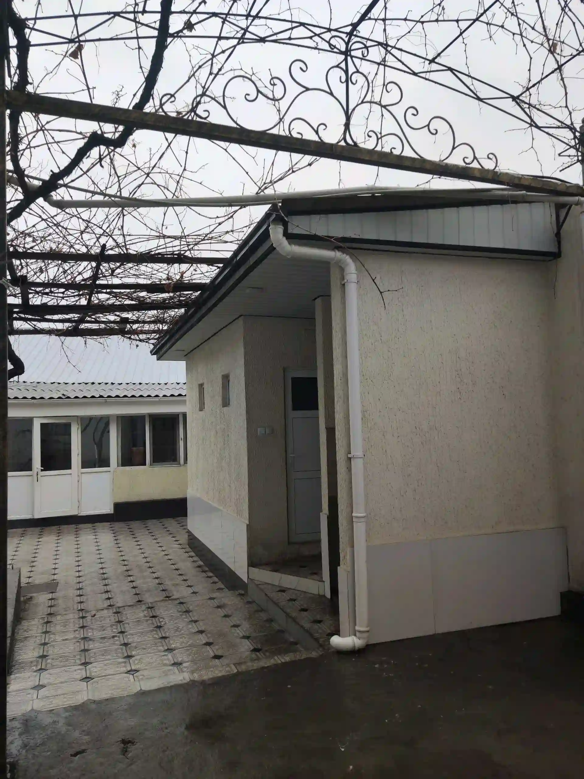 2 этажный, 8-комн. дом, 190 м², Сино