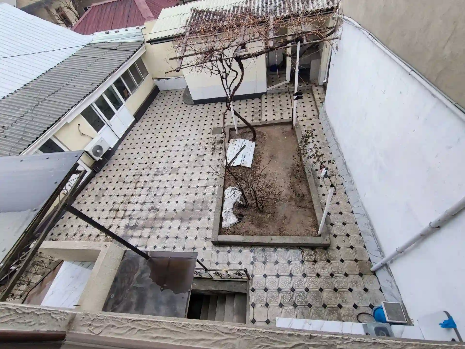 2 этажный, 8-комн. дом, 190 м², Сино
