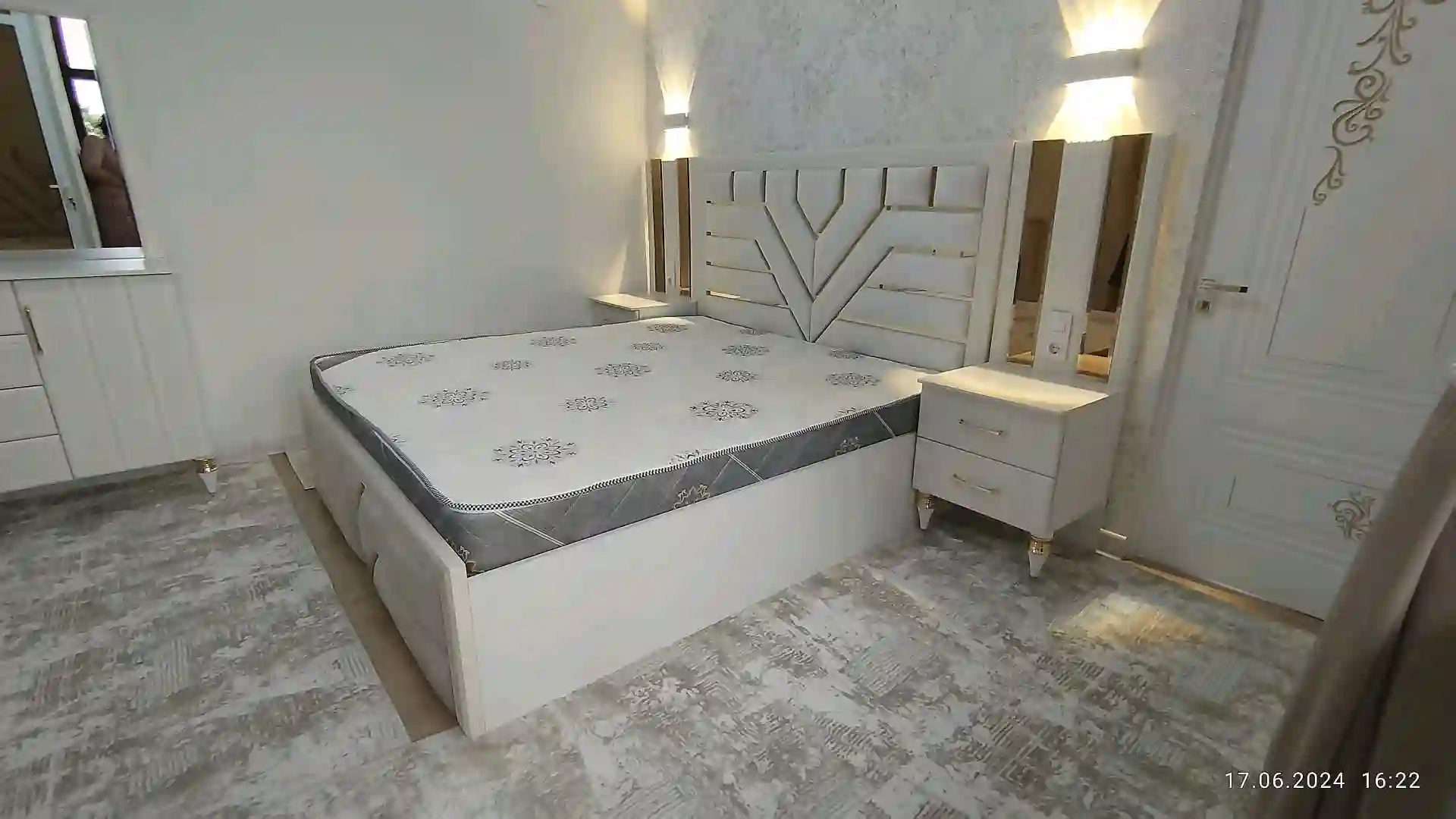 2 этажный, 8-комн. дом, 190 м², Сино