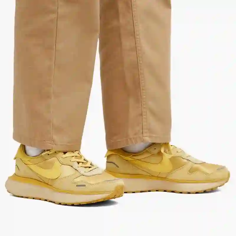 Кроссовки Nike Women's Phoenix Waffle Wheat Gold
