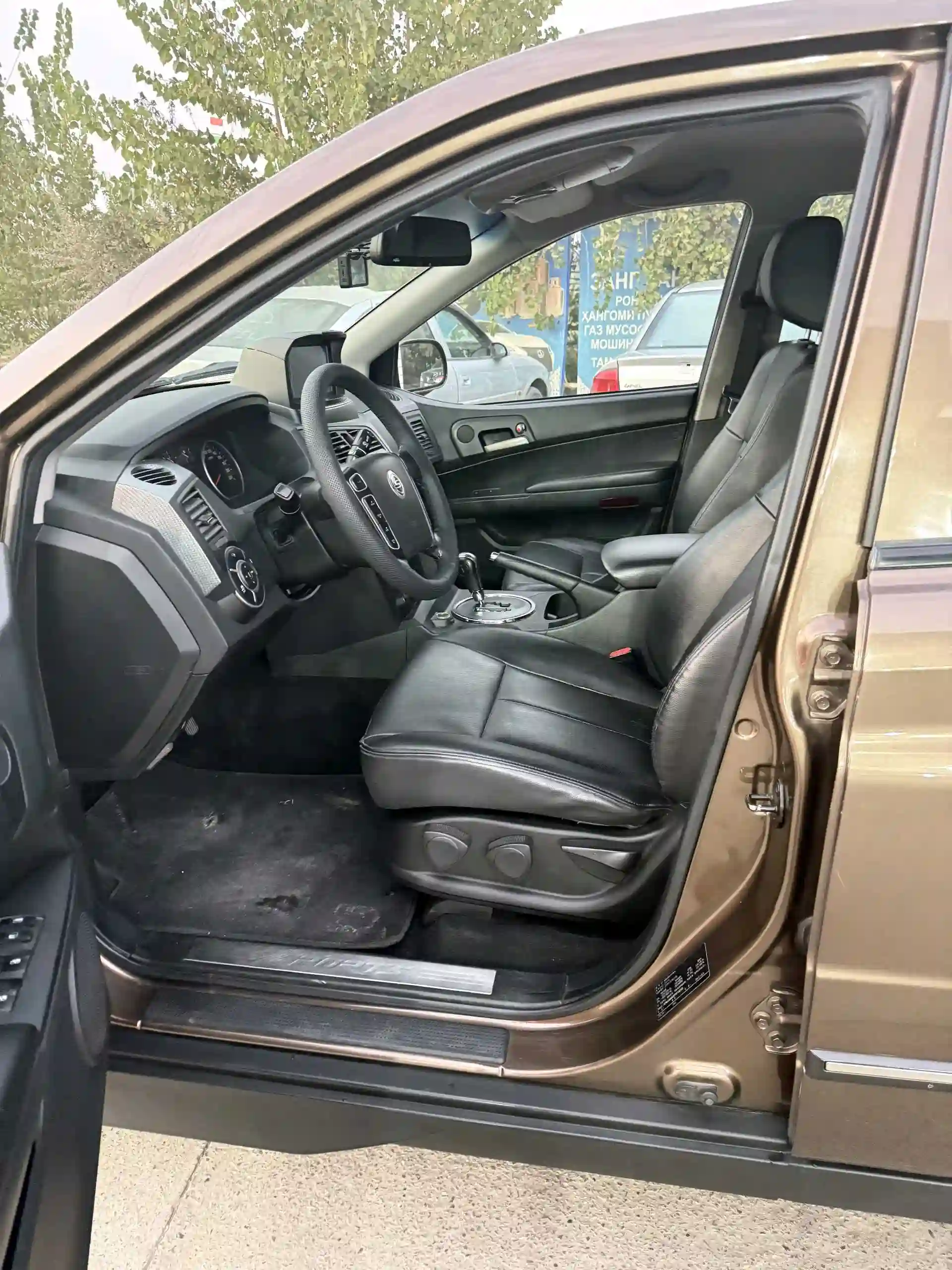 Ssang yong Korando 2014 — миниатюра 7