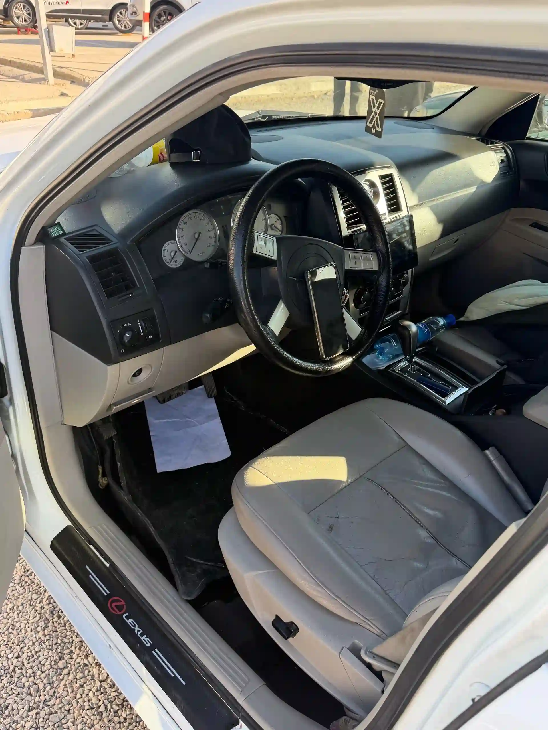 Chrysler 300 m 2006 — миниатюра 4