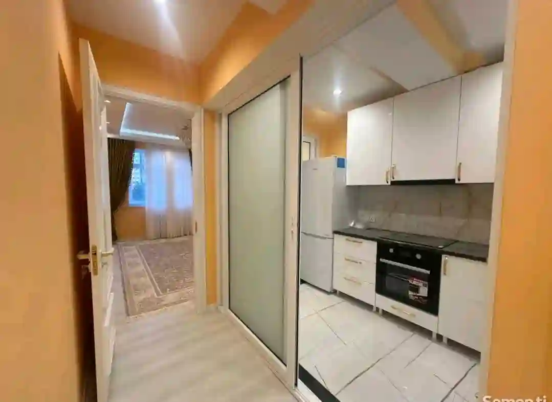 3-к квартира, 3 этаж, 100 м², Исмоили Сомони