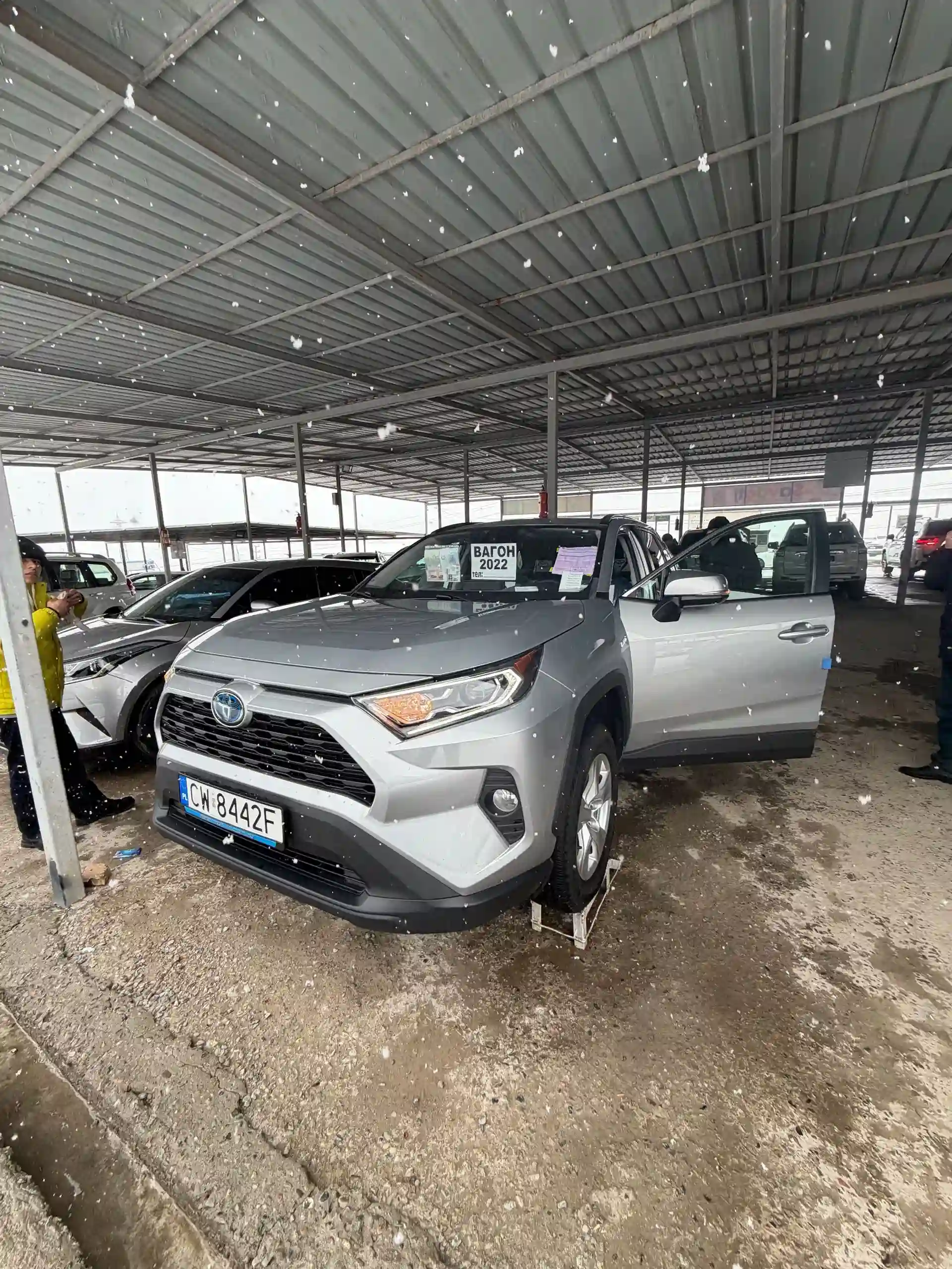 Toyota Rav 4 2022 — миниатюра 2
