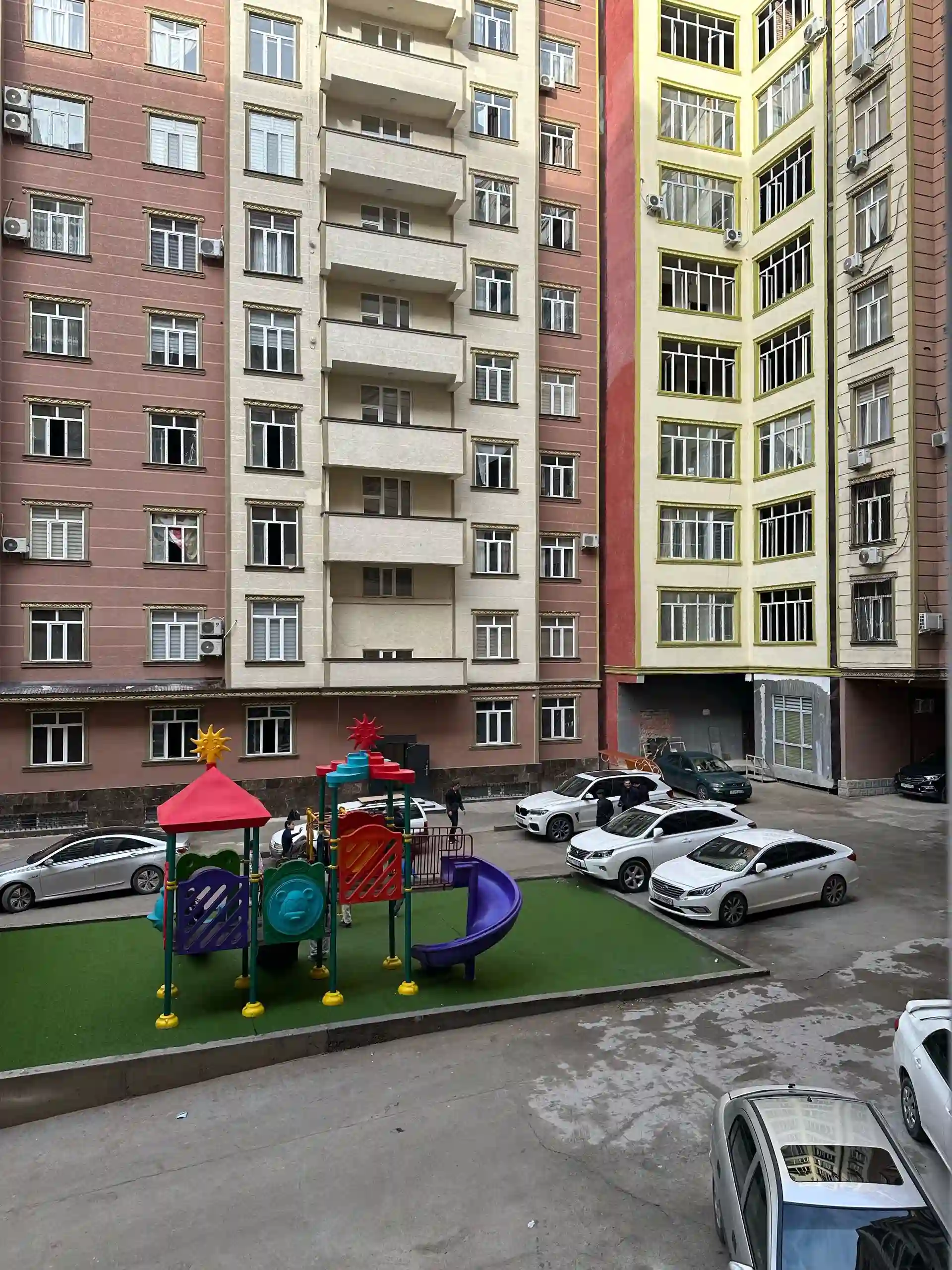 3-к квартира, 2 этаж, 59 м², сино